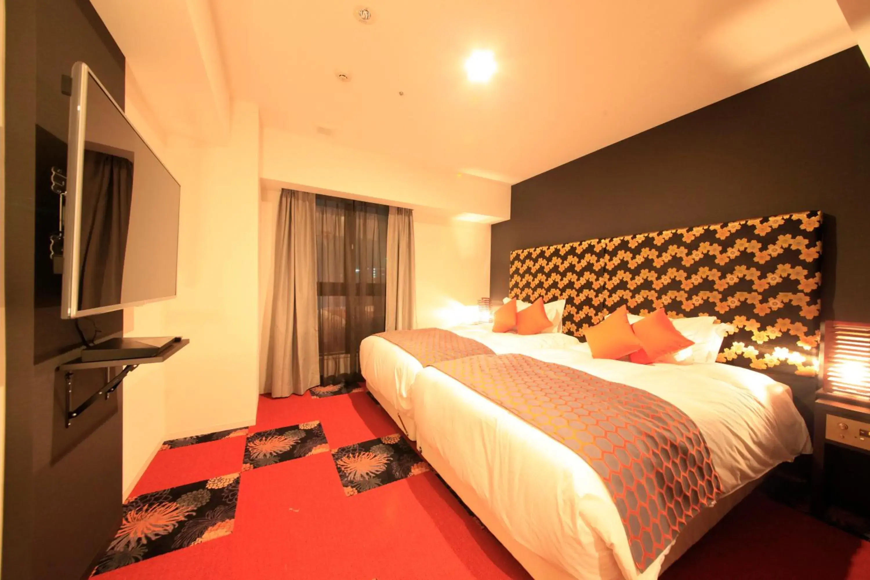 Photo of the whole room, Bed in Centurion Hotel Ikebukuro Station Photo of the whole room, Bed in Centurion Hotel Ikebukuro Station