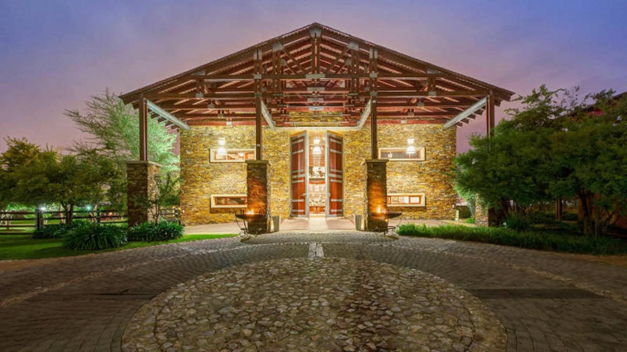 Property building in Riboville Boutique Hotel And Restaurant