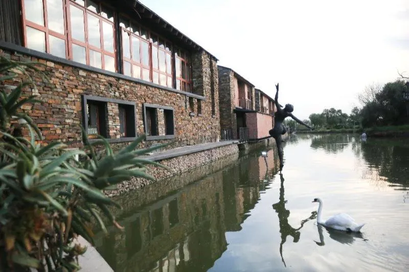 Riboville Boutique Hotel And Restaurant