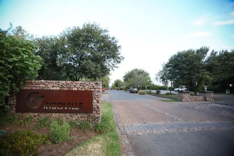 Riboville Boutique Hotel And Restaurant