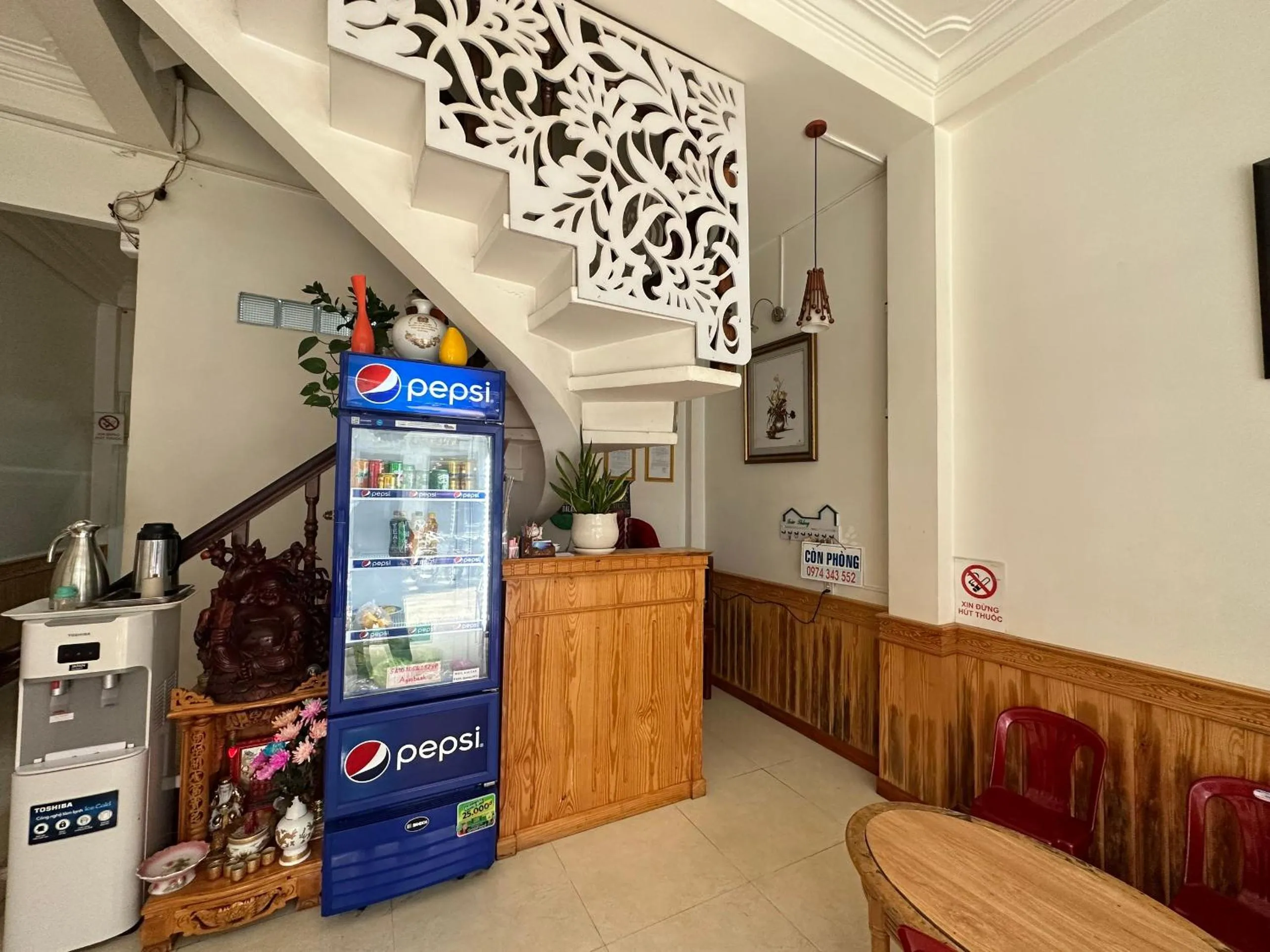 Lobby or reception in OYO 1206 Toan Thang Homestay