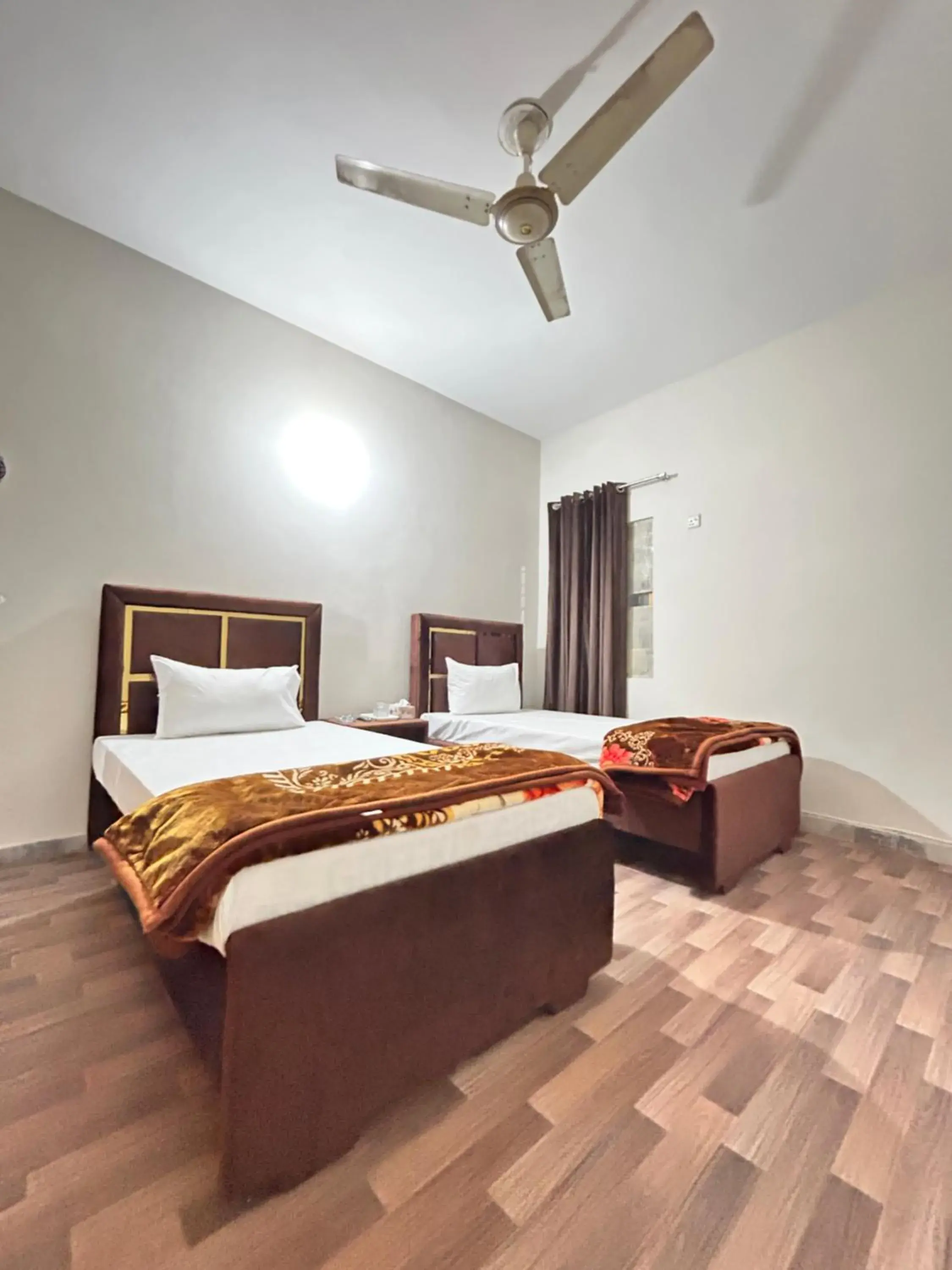 Deluxe Double or Twin Room in Eden Plus Executive Hotel Deluxe Double or Twin Room in Eden Plus Executive Hotel