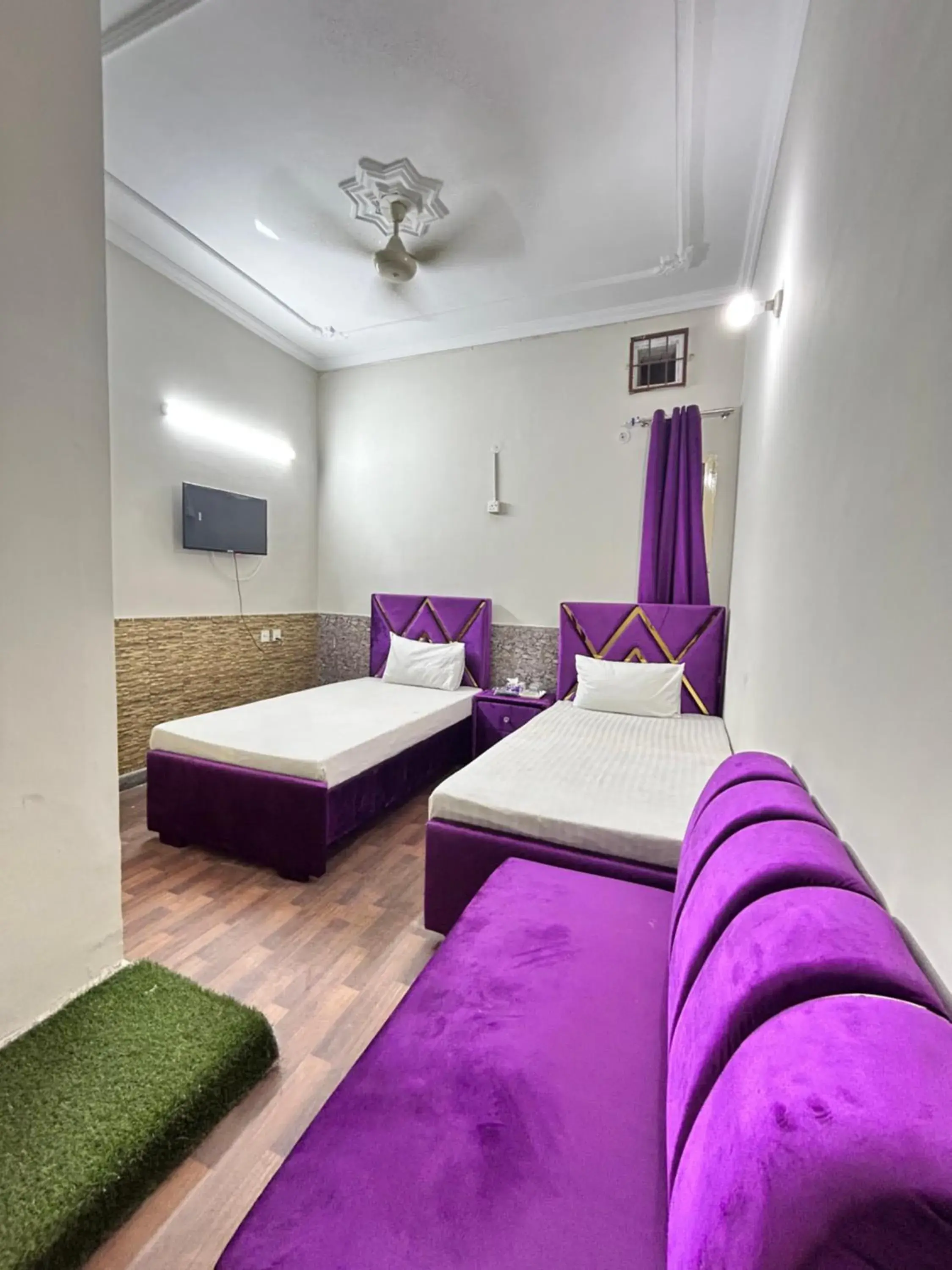 Deluxe Double or Twin Room in Eden Plus Executive Hotel Deluxe Double or Twin Room in Eden Plus Executive Hotel