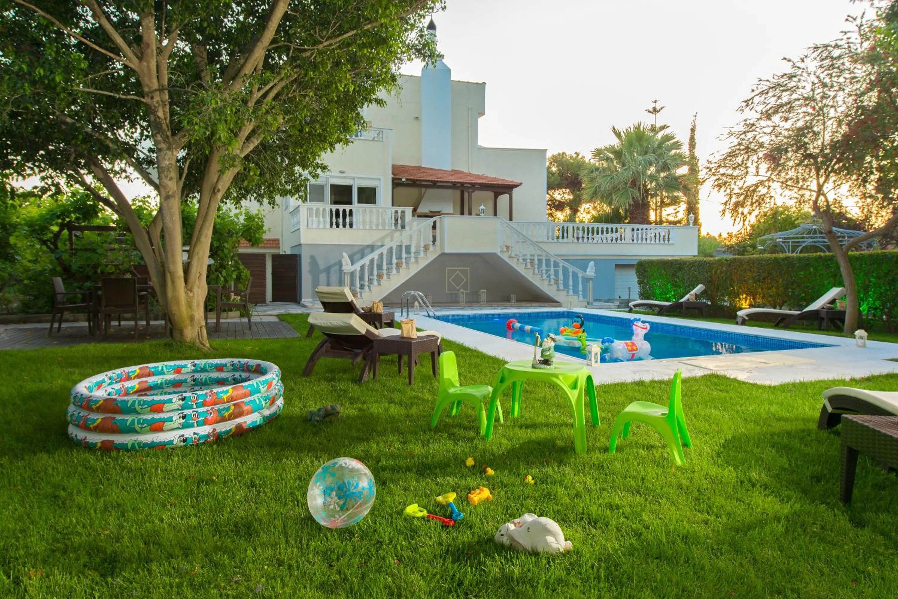 Kids's club in Villa Small Paradise private pool, jacuzzi, BBQ, complete privacy