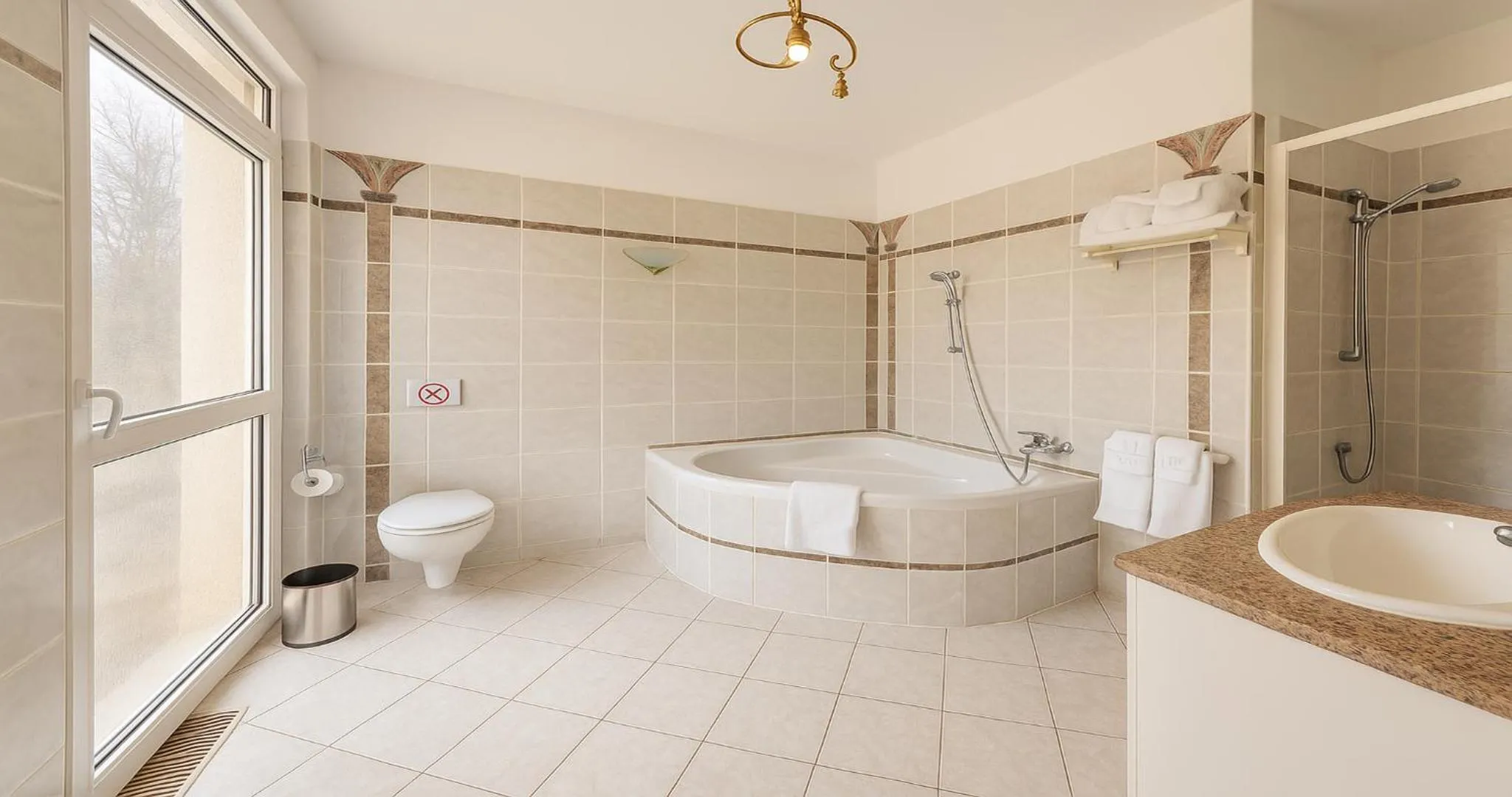 Bathroom in Villa Small Paradise private pool, jacuzzi, BBQ, complete privacy
