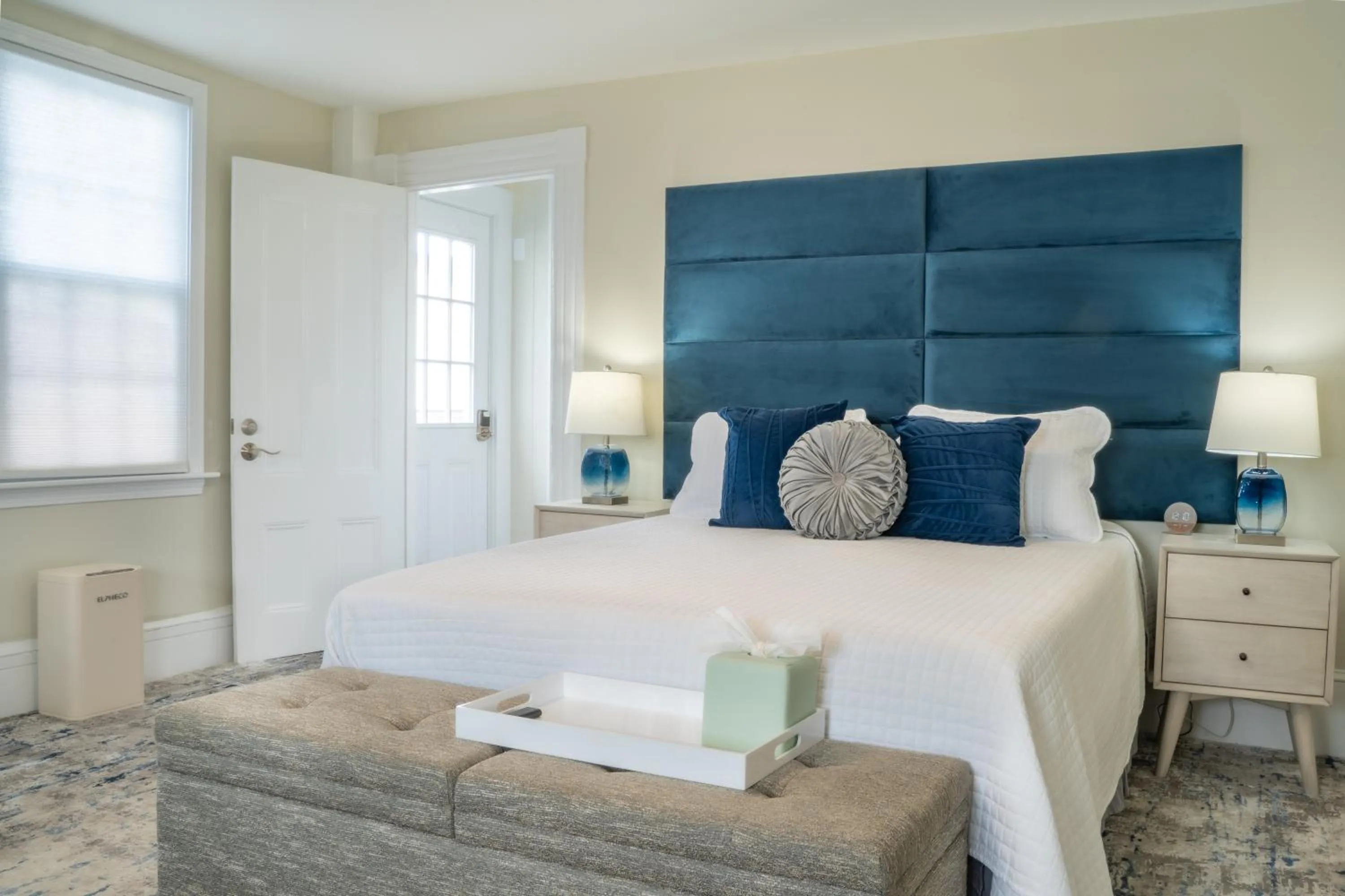 Bedroom, Bed in 935 Ocean, a Beachside Inn