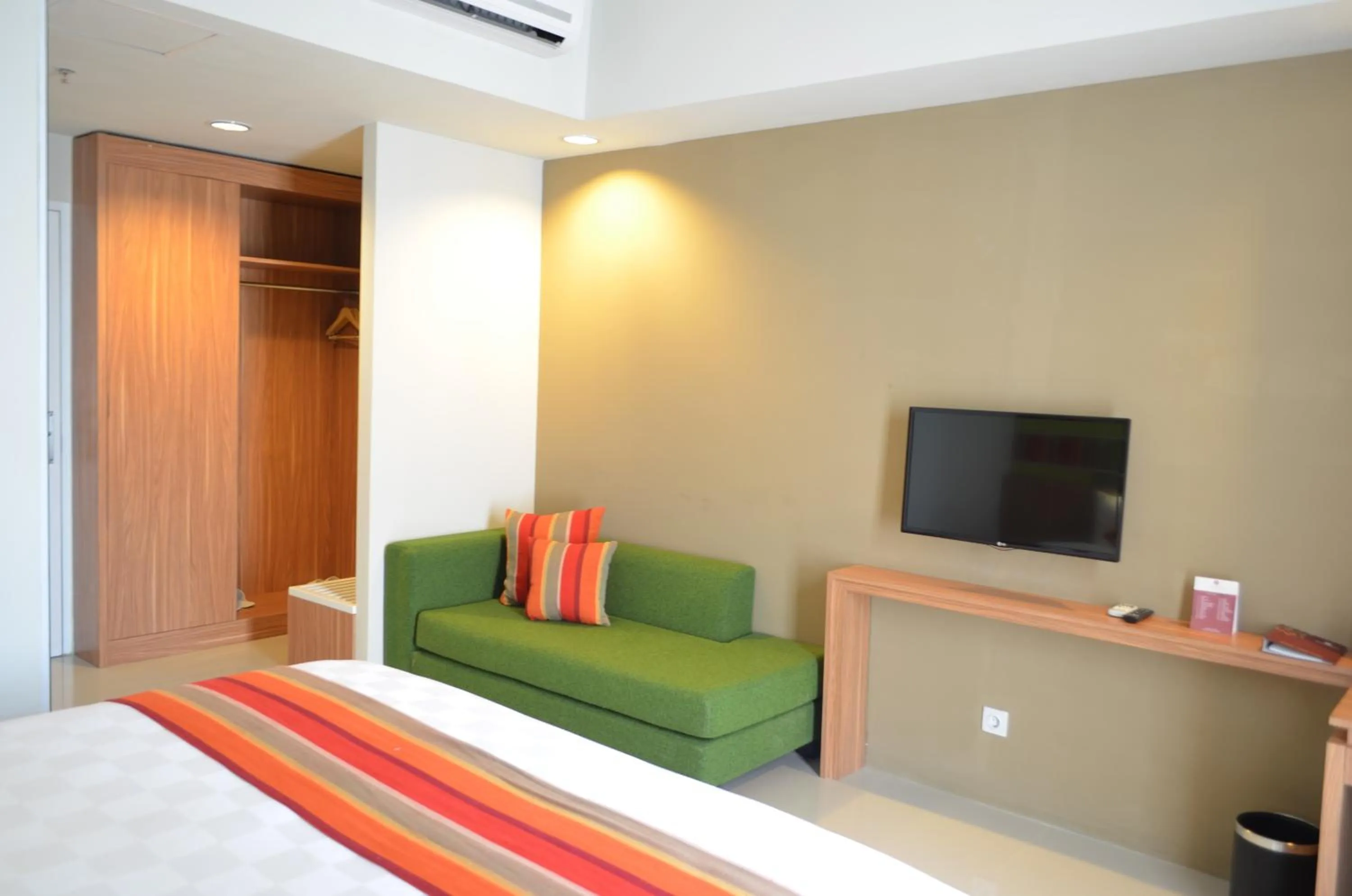 Photo of the whole room, Bed in Kyriad Hotel Airport Jakarta