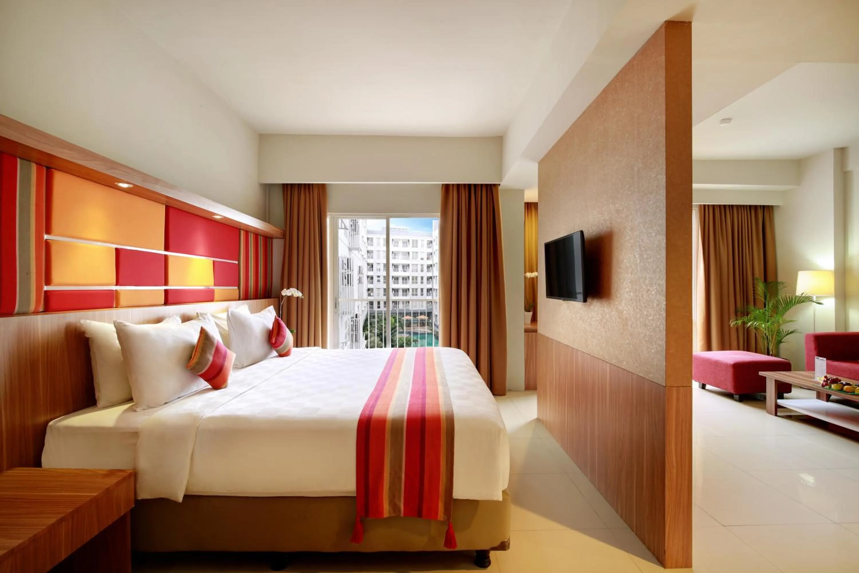 Bedroom, Bed in Kyriad Hotel Airport Jakarta
