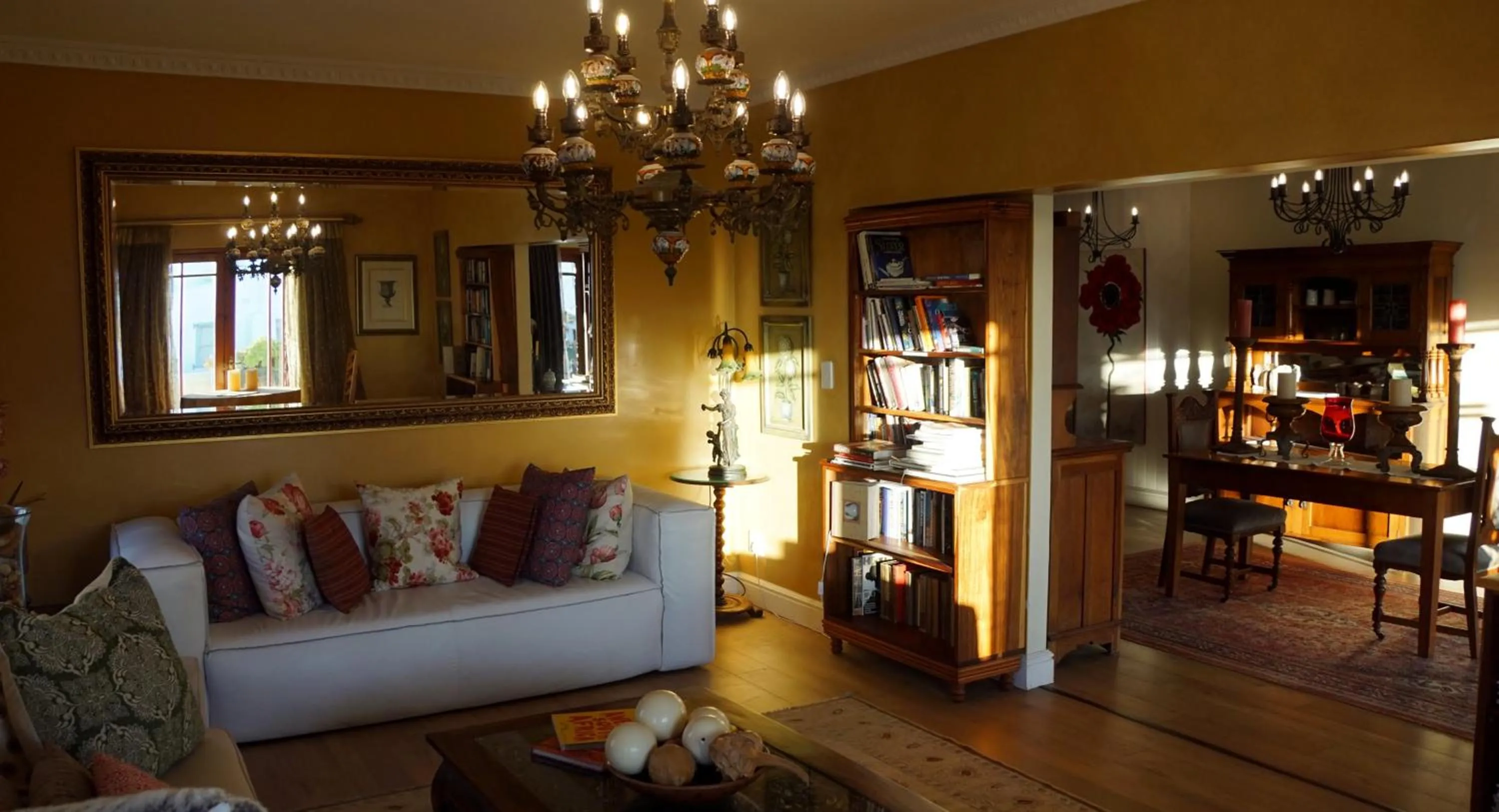 Communal lounge/ TV room in Paternoster Manor