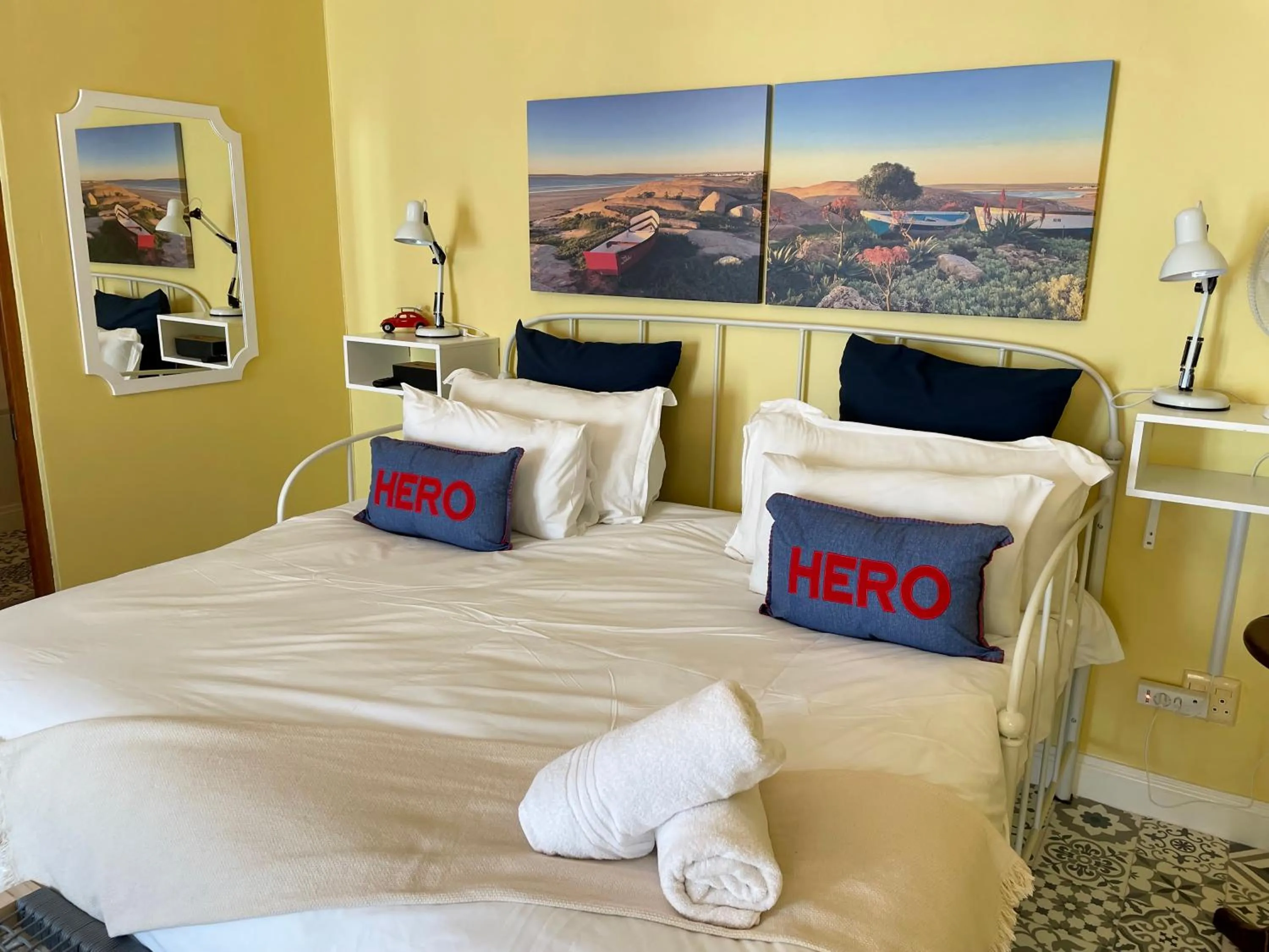 Bed in Paternoster Manor