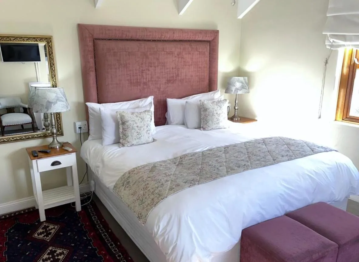 Bed in Paternoster Manor
