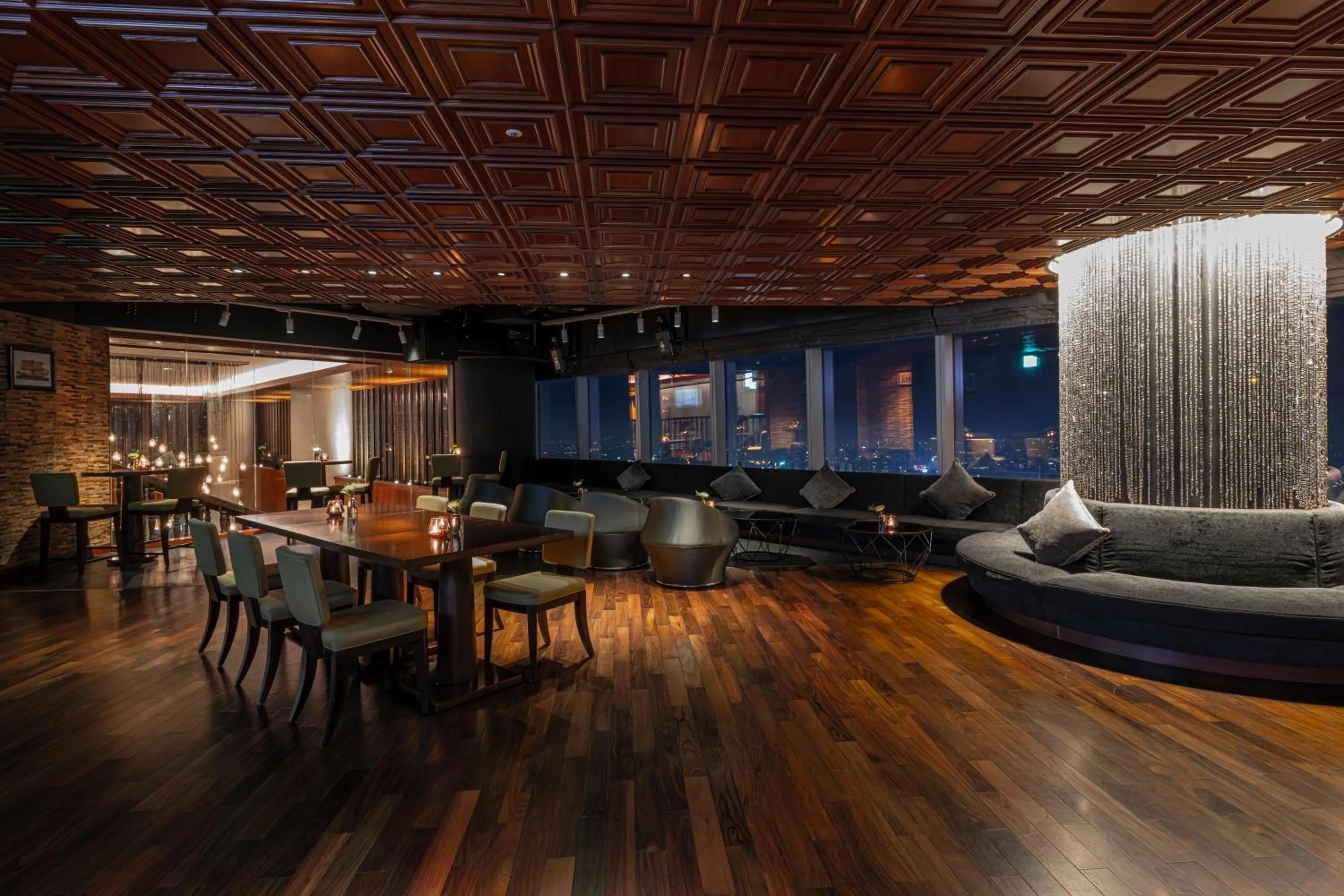 Lounge or bar in Lotte Hotel Hanoi