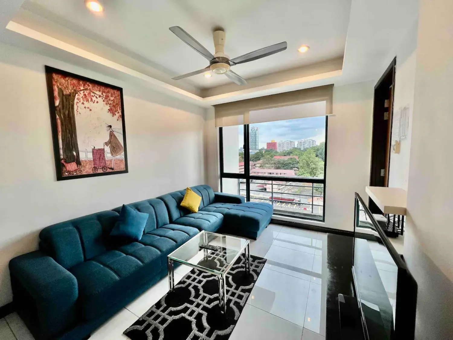 Communal lounge/ TV room in BBHomes at Casa Residency KL