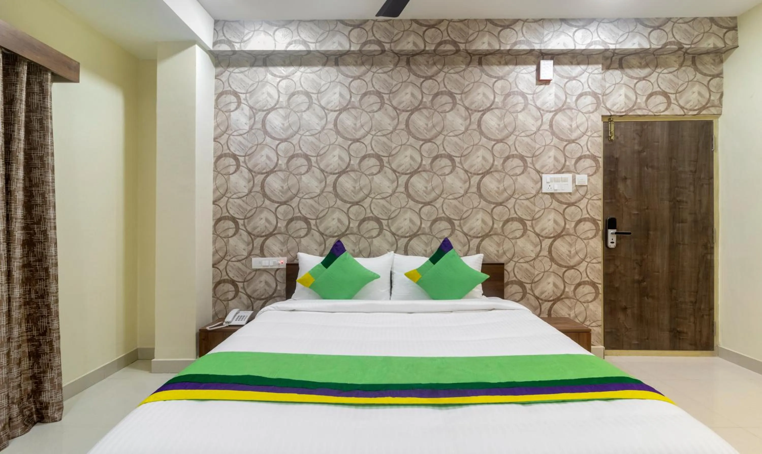 Bed in Treebo Navya The Park