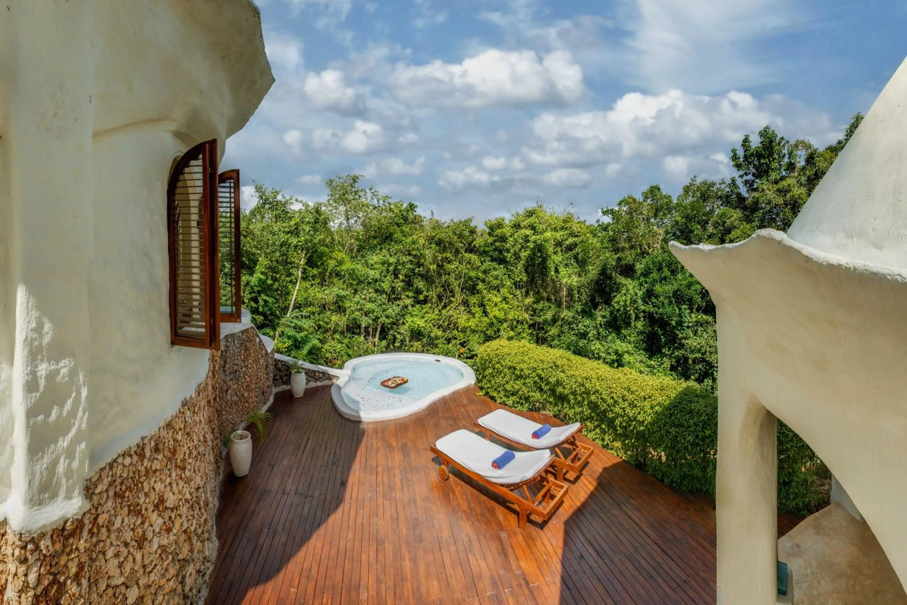 Pool view in Kilindi Zanzibar
