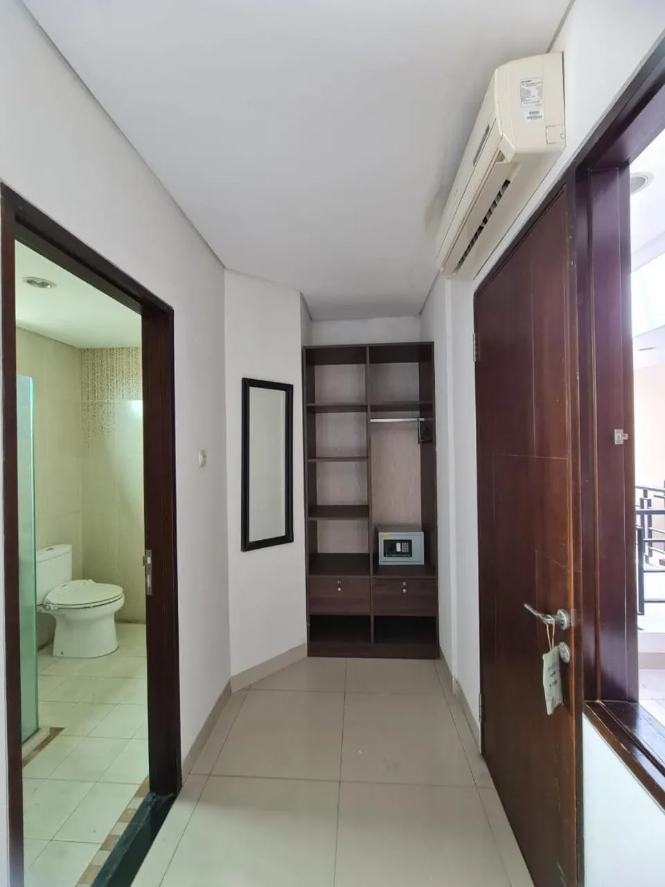 Behomy Corner Eight Lippo Karawaci