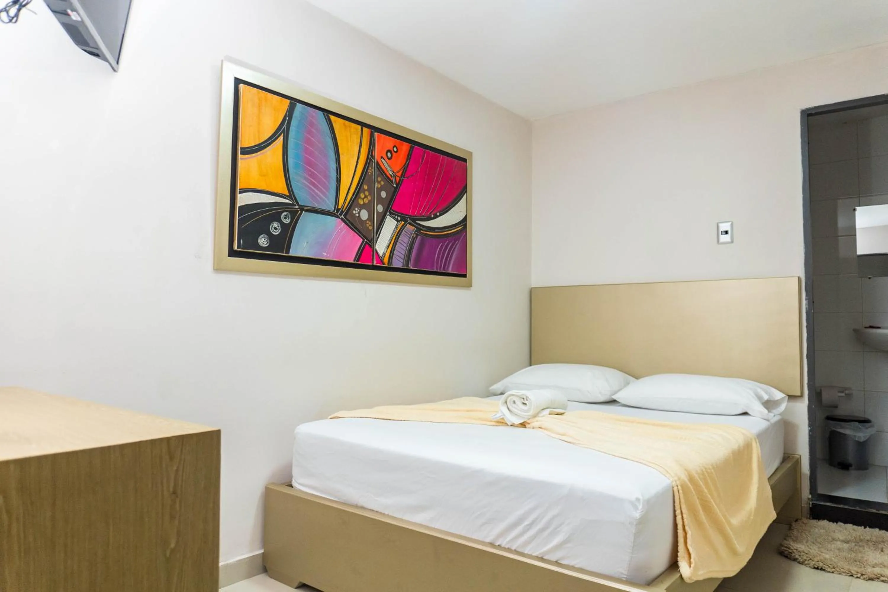 Deluxe Room in HOTEL DASANTO HD