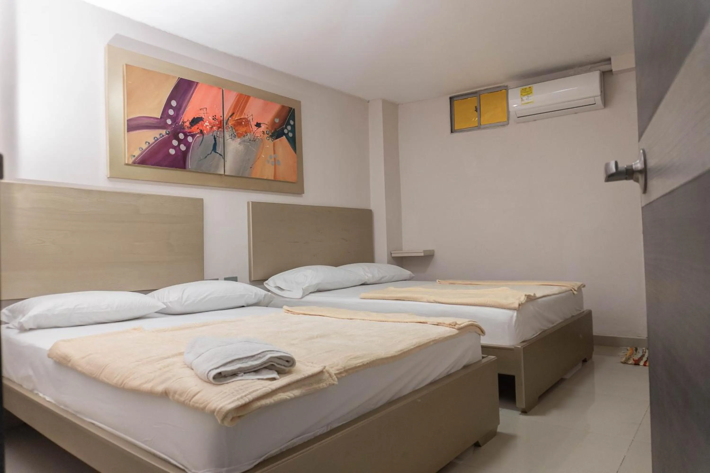 Triple Room in HOTEL DASANTO HD