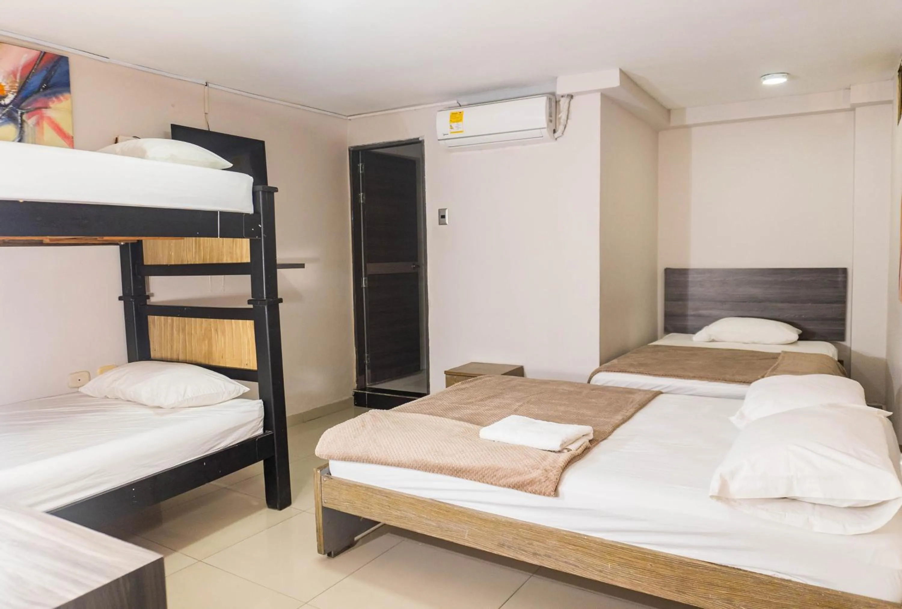 Standard Family Room in HOTEL DASANTO HD