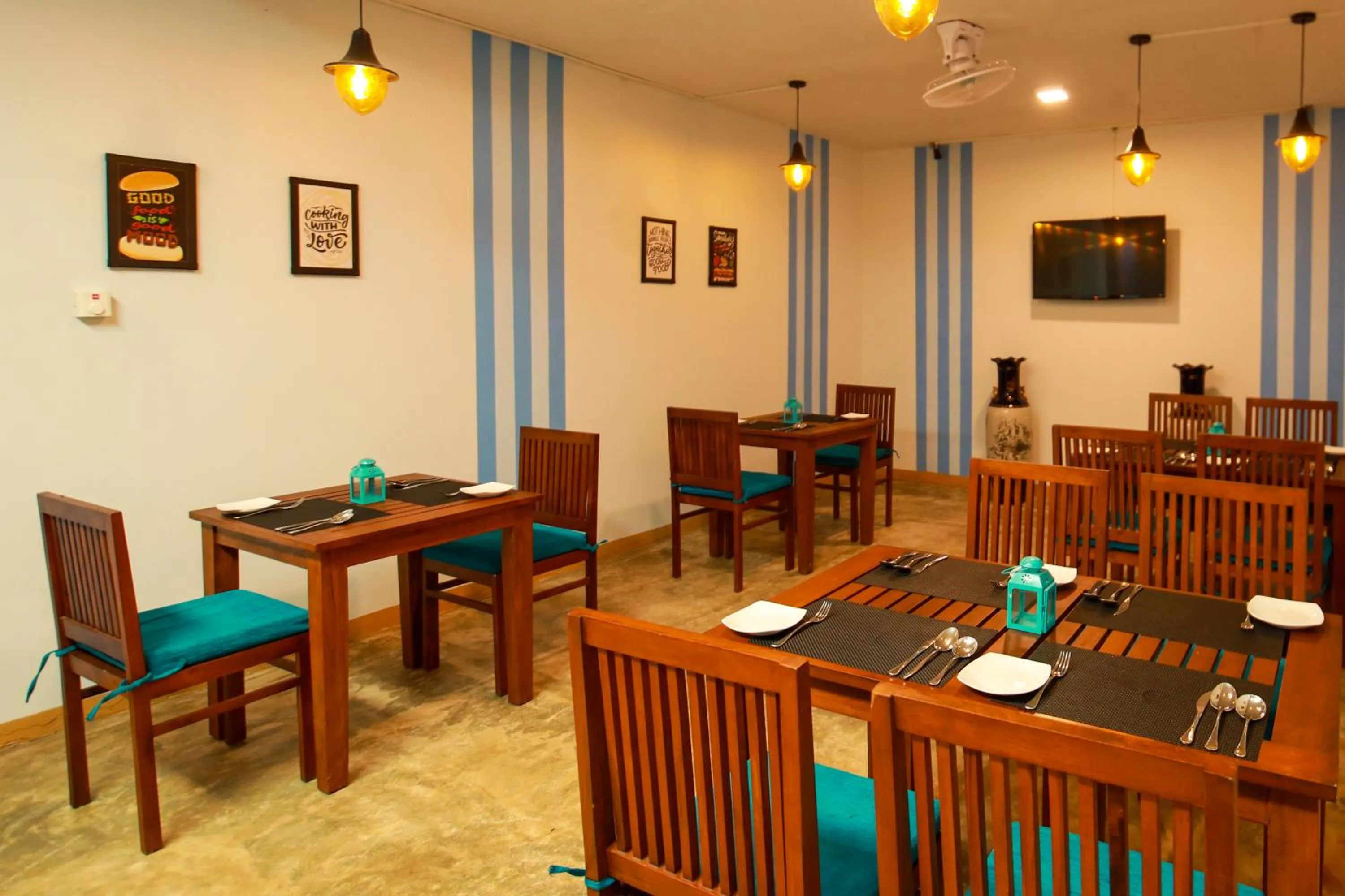 Restaurant/places to eat in Wisdom Boutique Resort