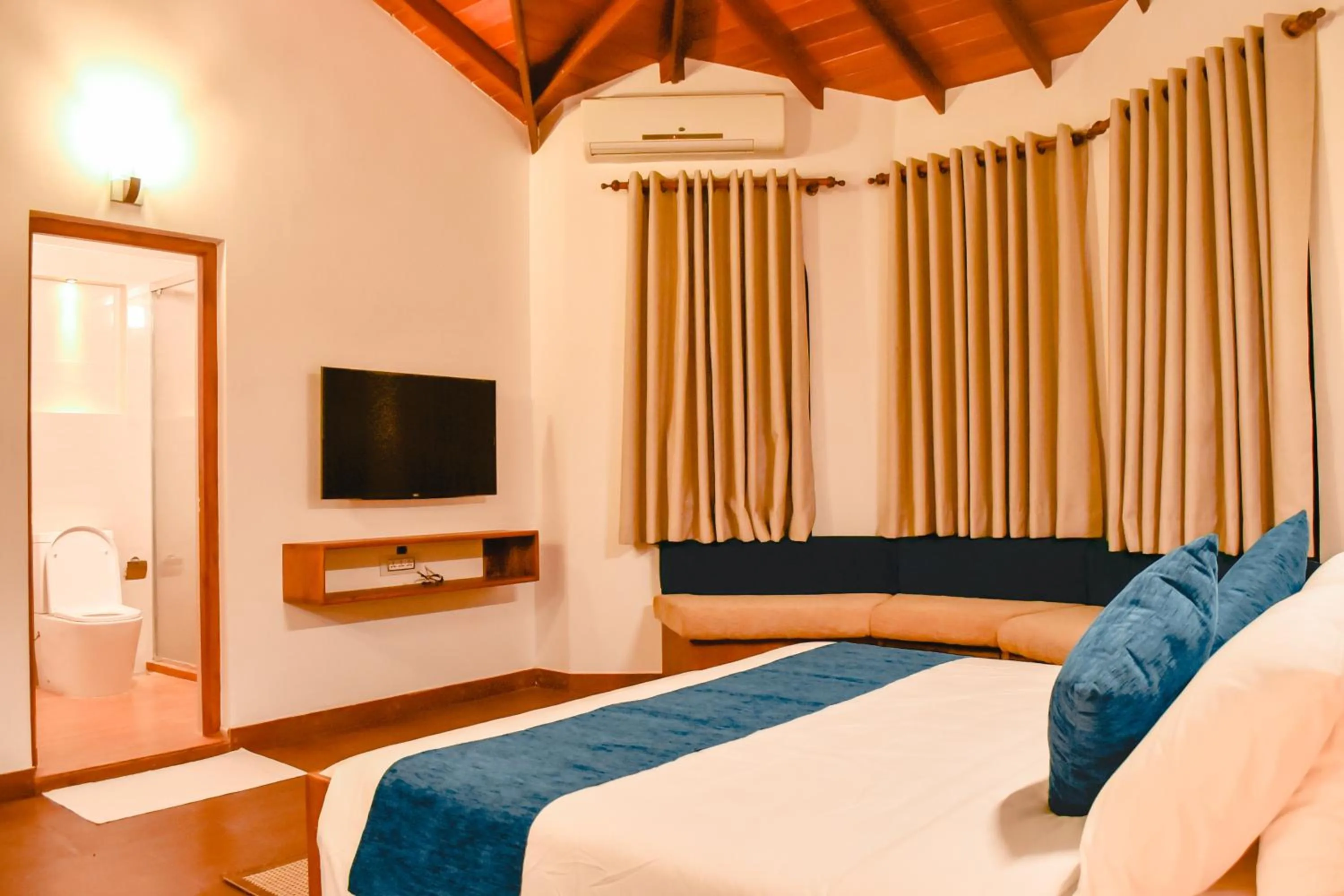 Bedroom, Bed in Wisdom Boutique Resort