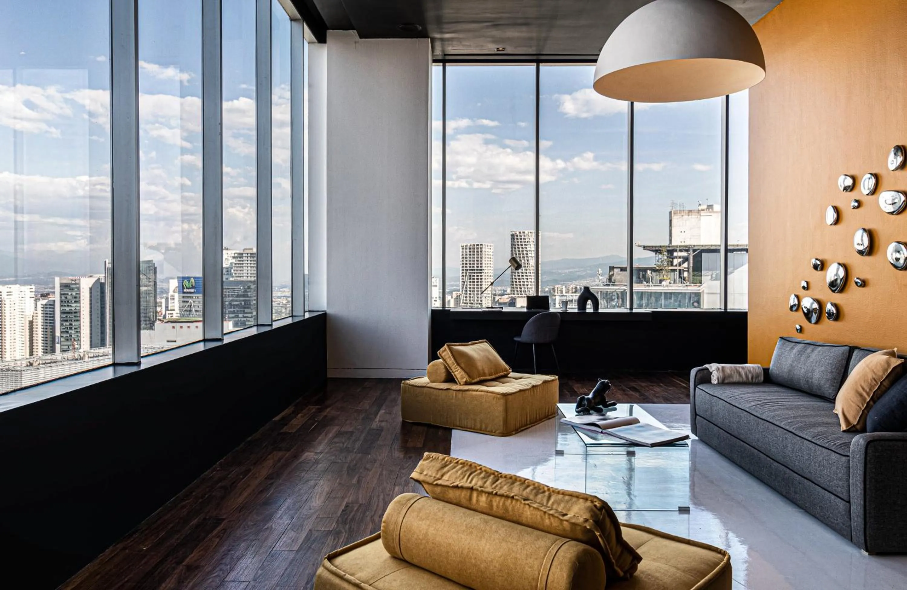 Living room in Kukun Escape Santa Fe