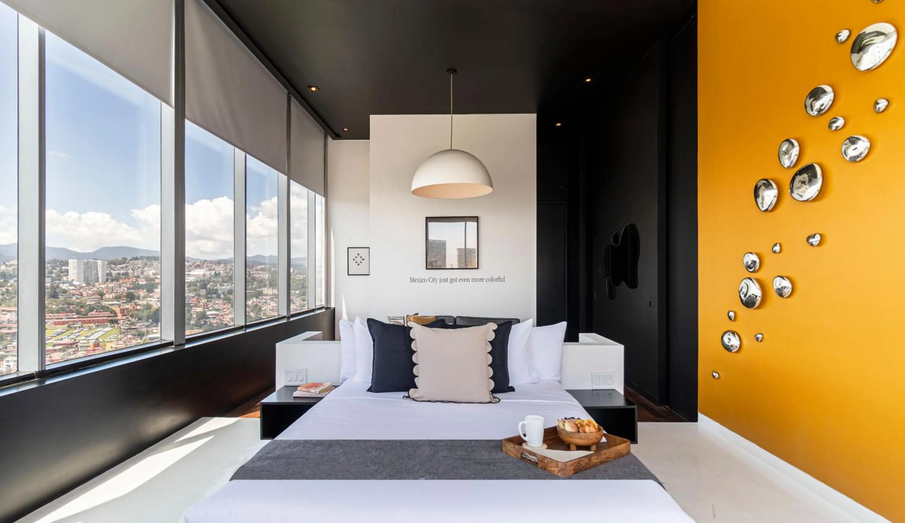 Photo of the whole room, Bed in Kukun Escape Santa Fe