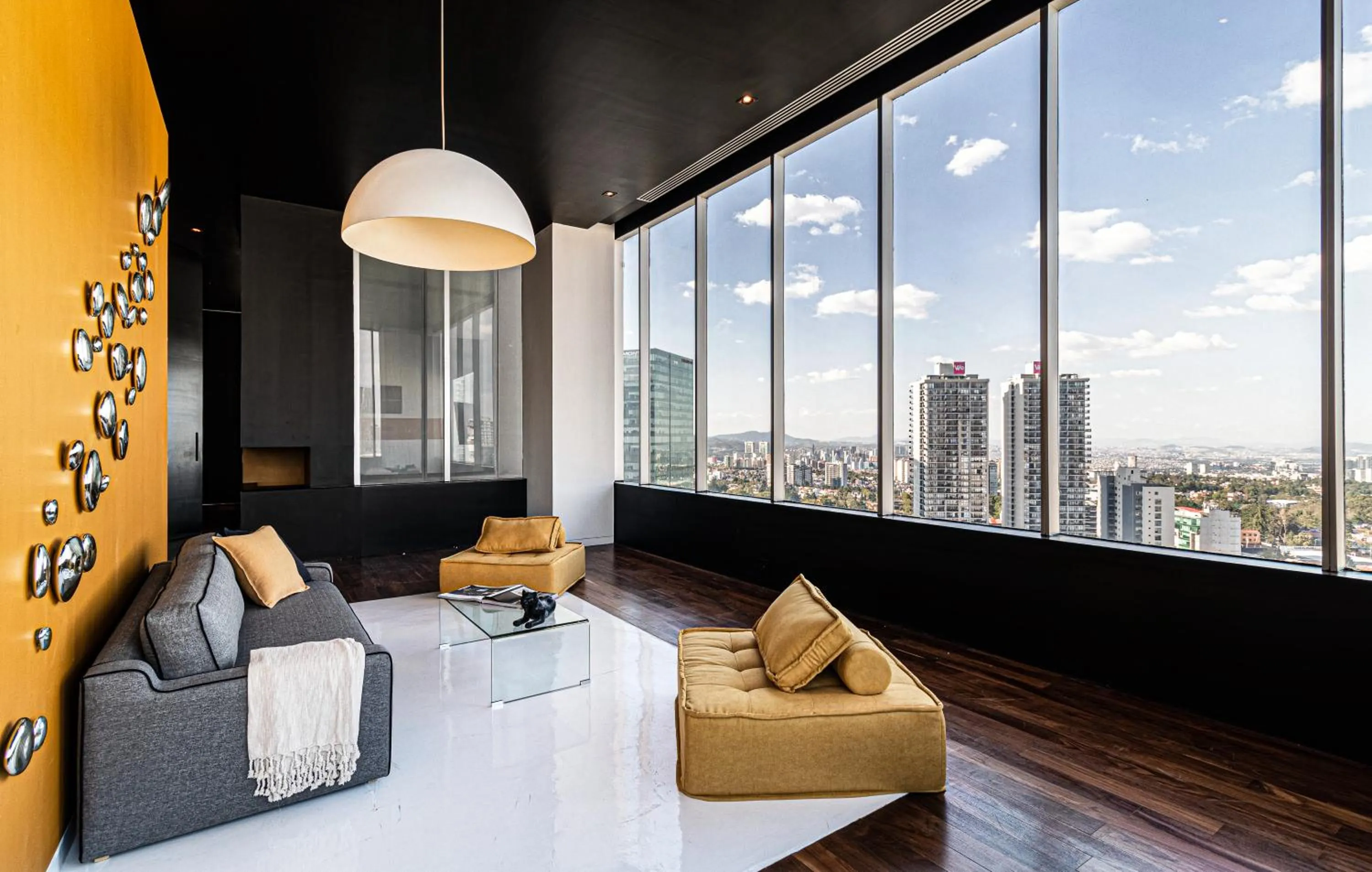 Living room in Kukun Escape Santa Fe