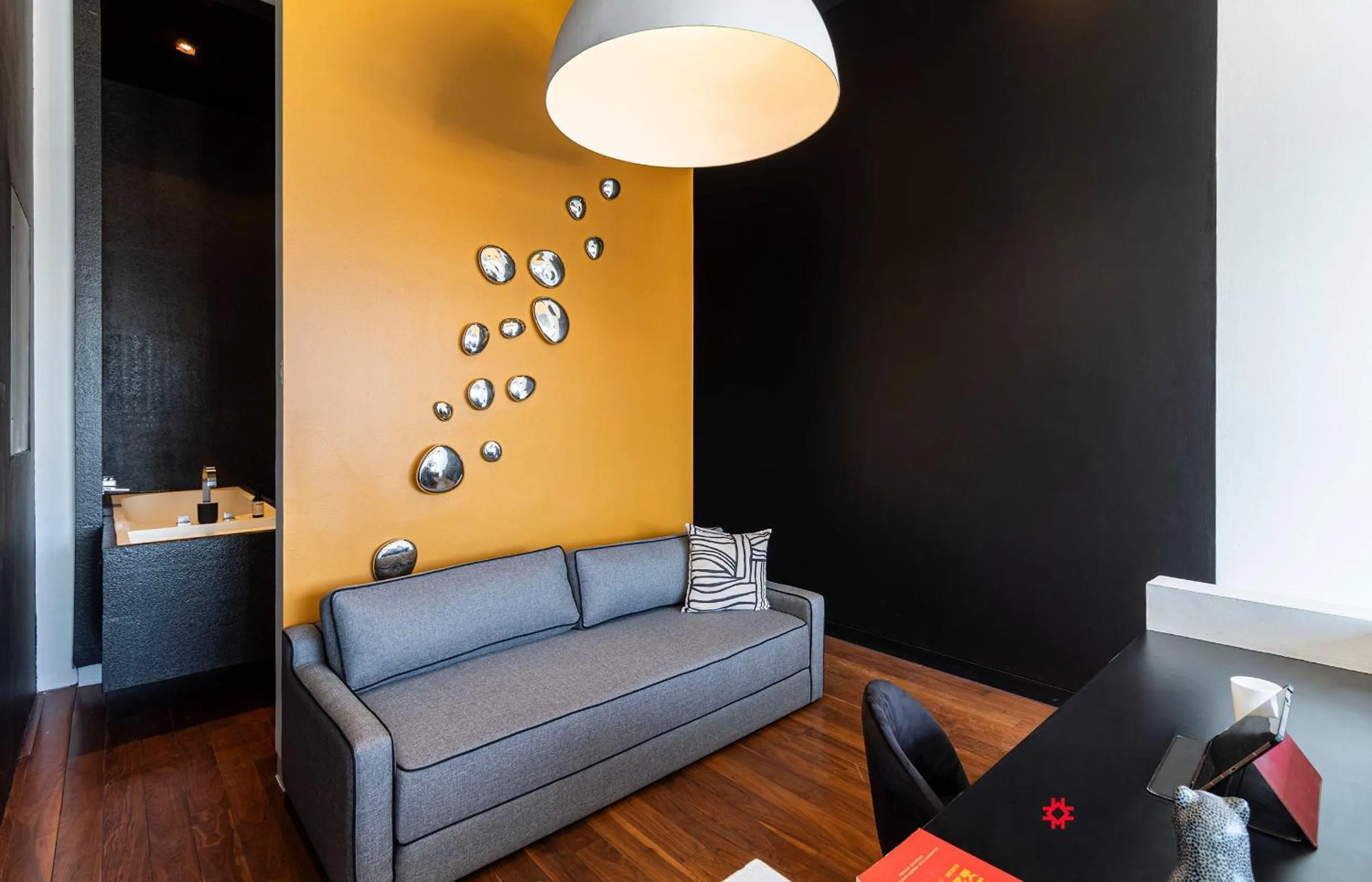 Living room in Kukun Escape Santa Fe