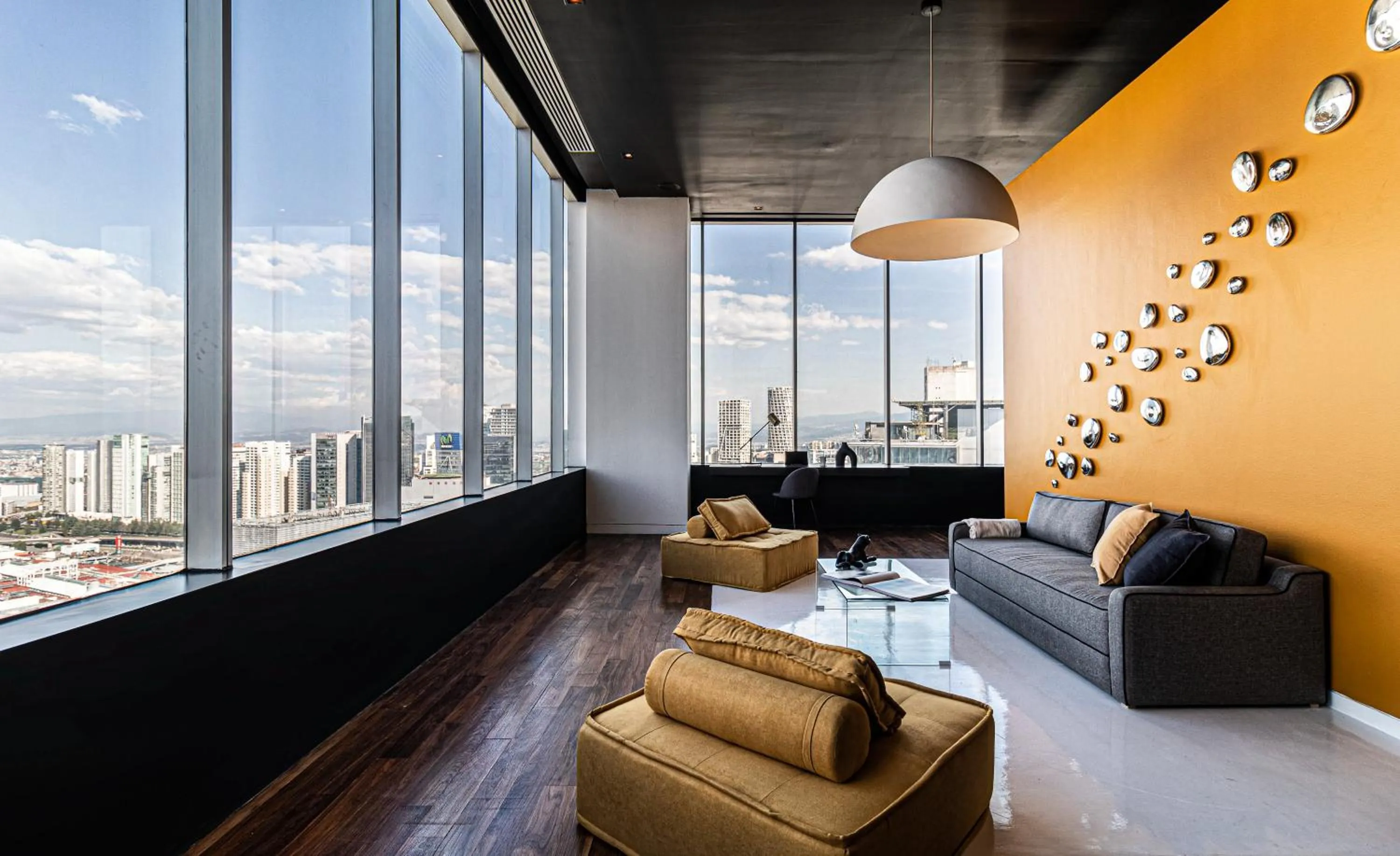 Living room in Kukun Escape Santa Fe