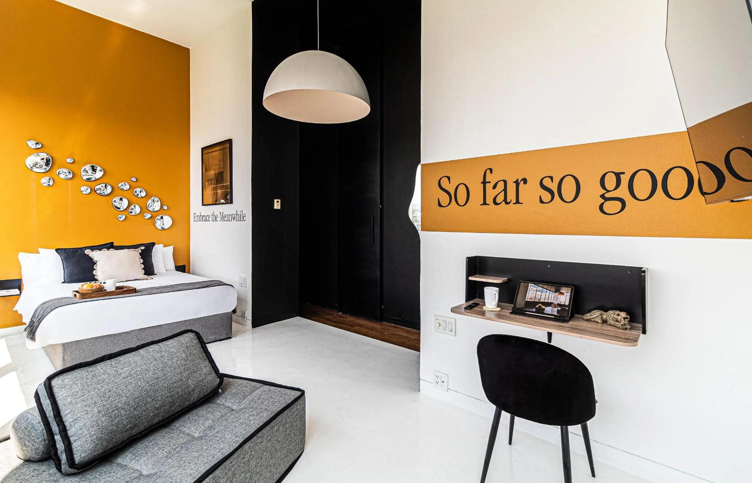 Photo of the whole room, Bed in Kukun Escape Santa Fe