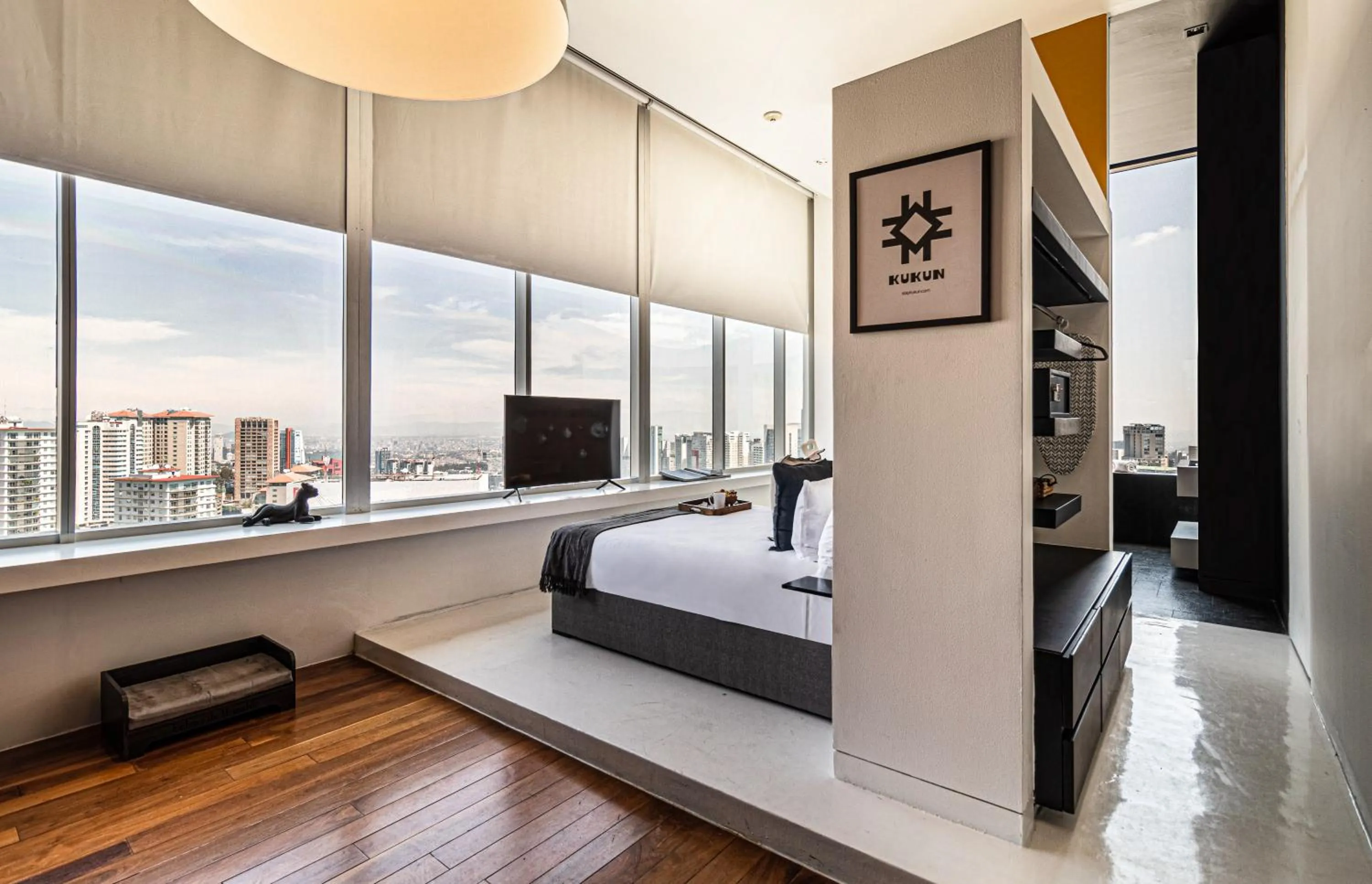 Photo of the whole room, Bed in Kukun Escape Santa Fe