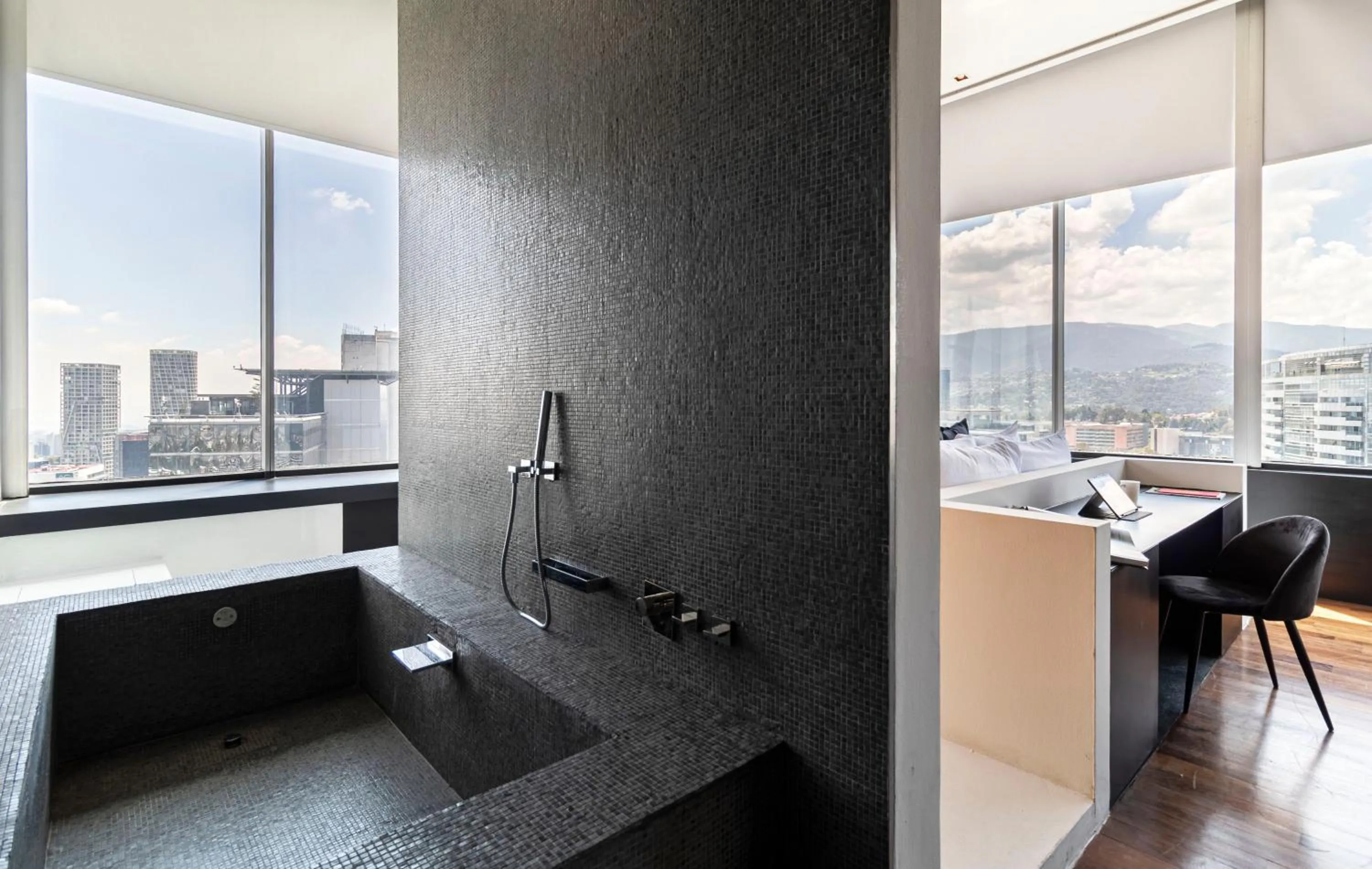 Bath in Kukun Escape Santa Fe