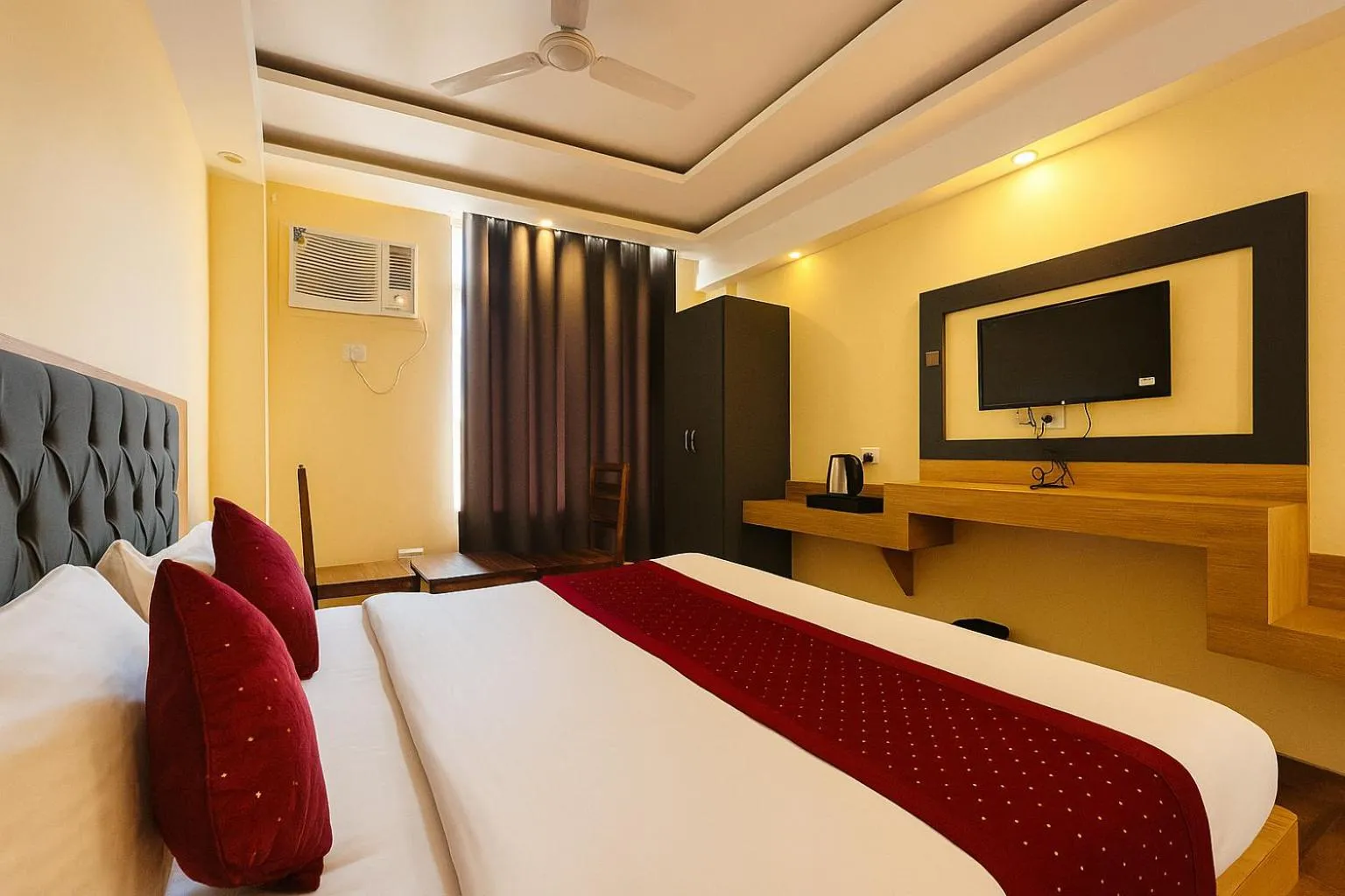 Bed in The Fragrance Hotel