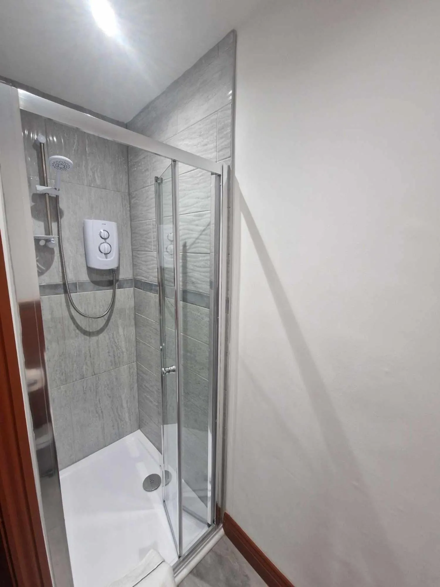 Shower in The Coastal Hideaway