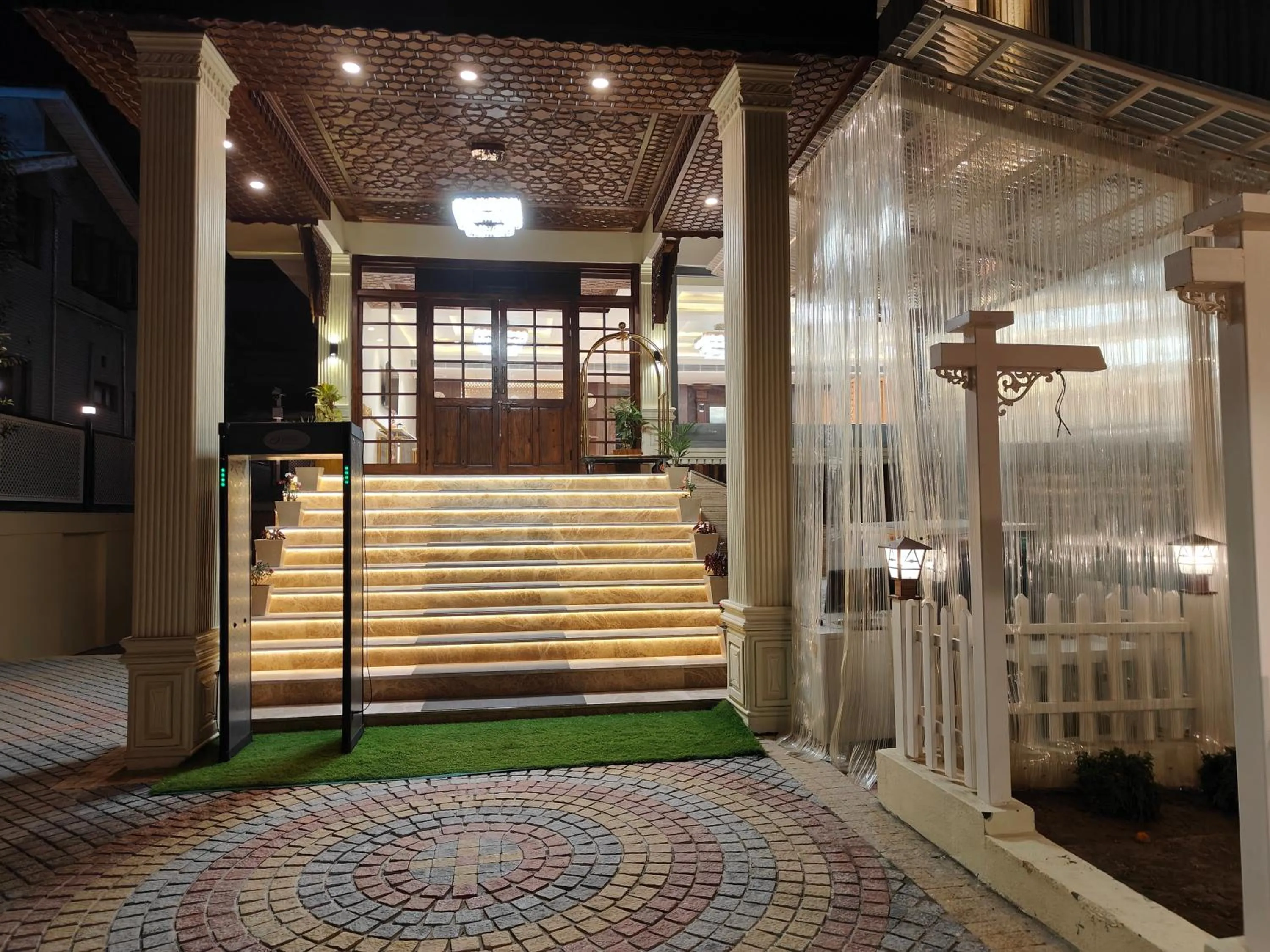 Facade/entrance in ARCO Hotels and Resorts Srinagar