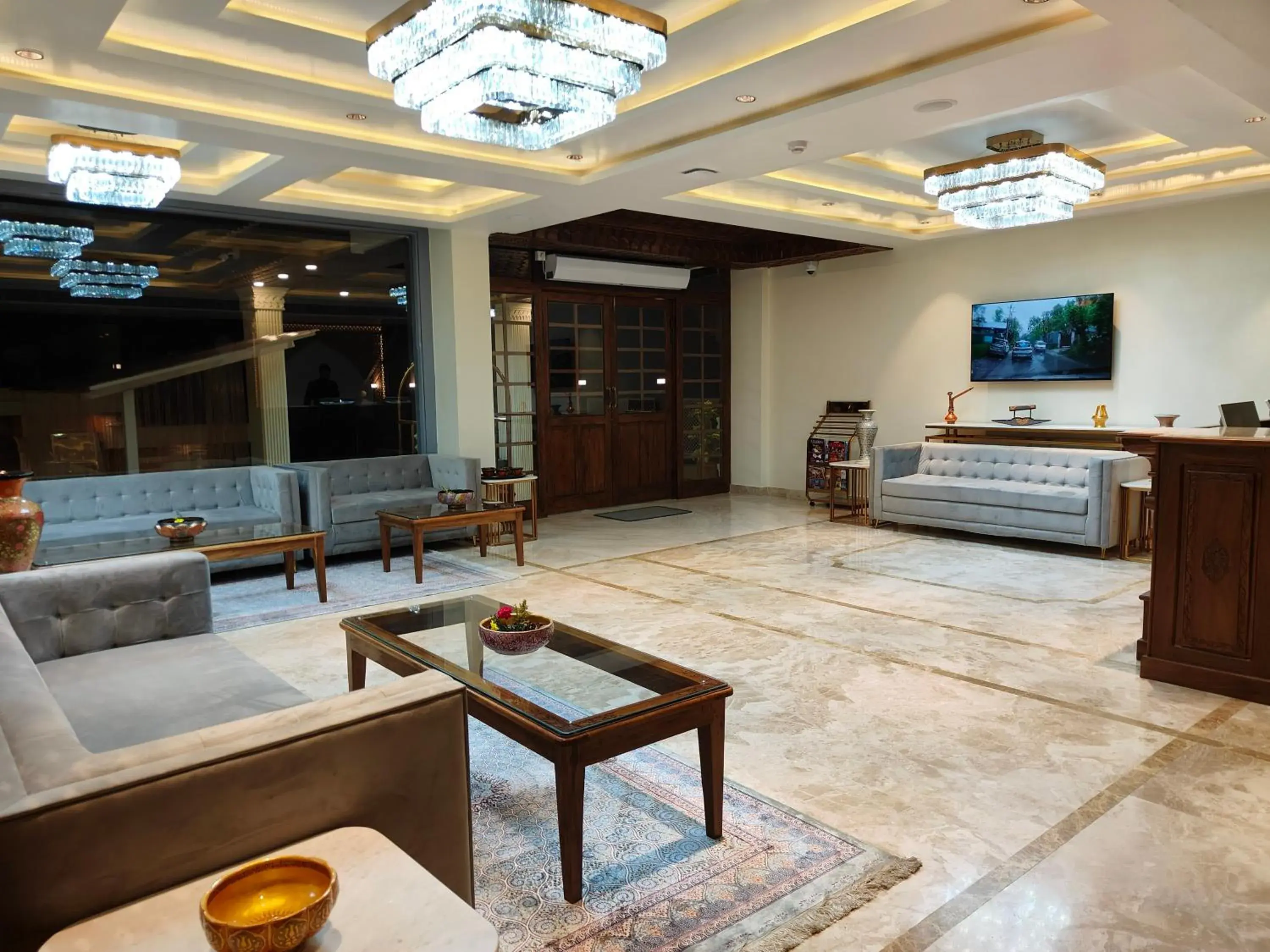 Lobby or reception in ARCO Hotels and Resorts Srinagar Lobby or reception in ARCO Hotels and Resorts Srinagar