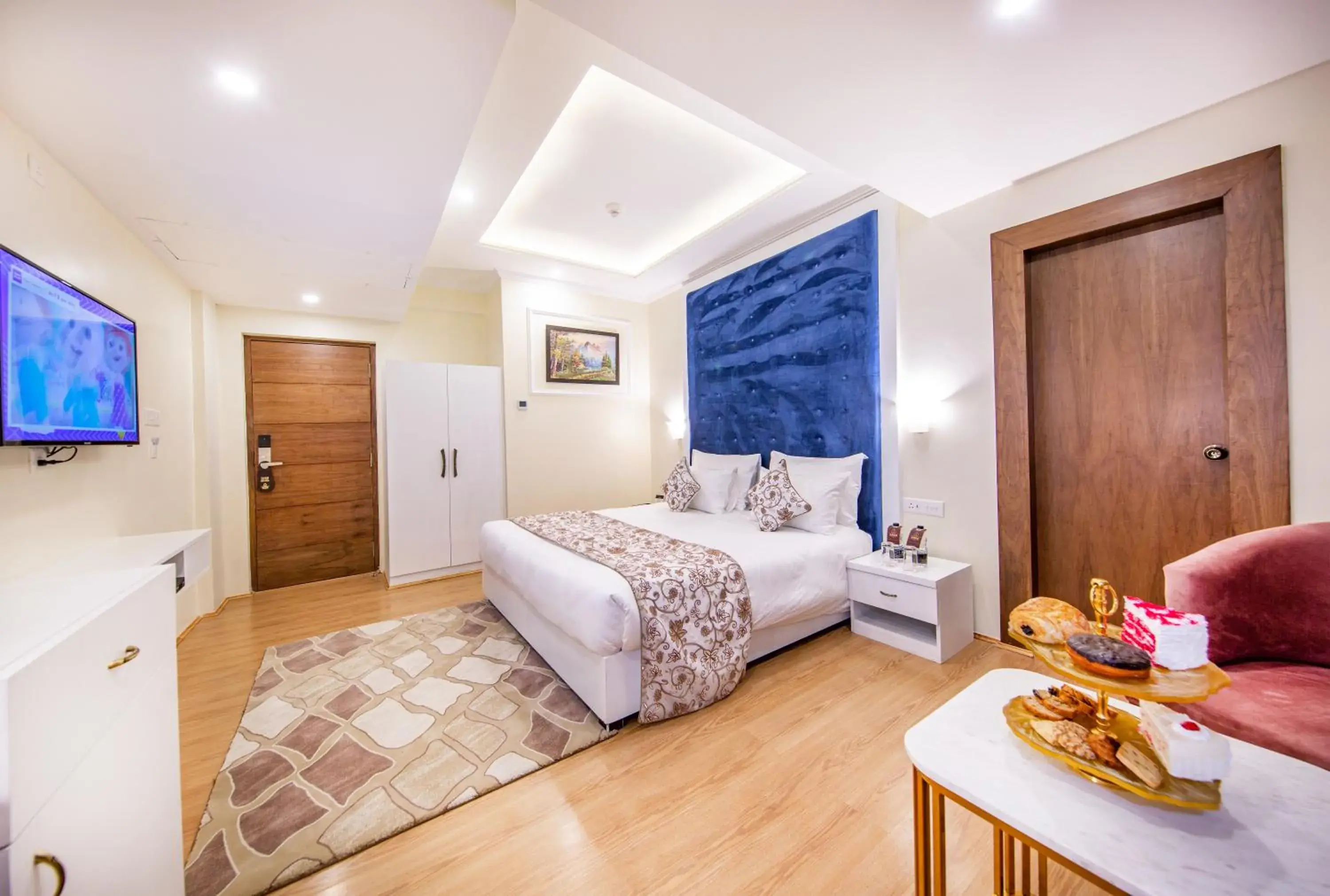 Photo of the whole room, Bed in ARCO Hotels and Resorts Srinagar Photo of the whole room, Bed in ARCO Hotels and Resorts Srinagar