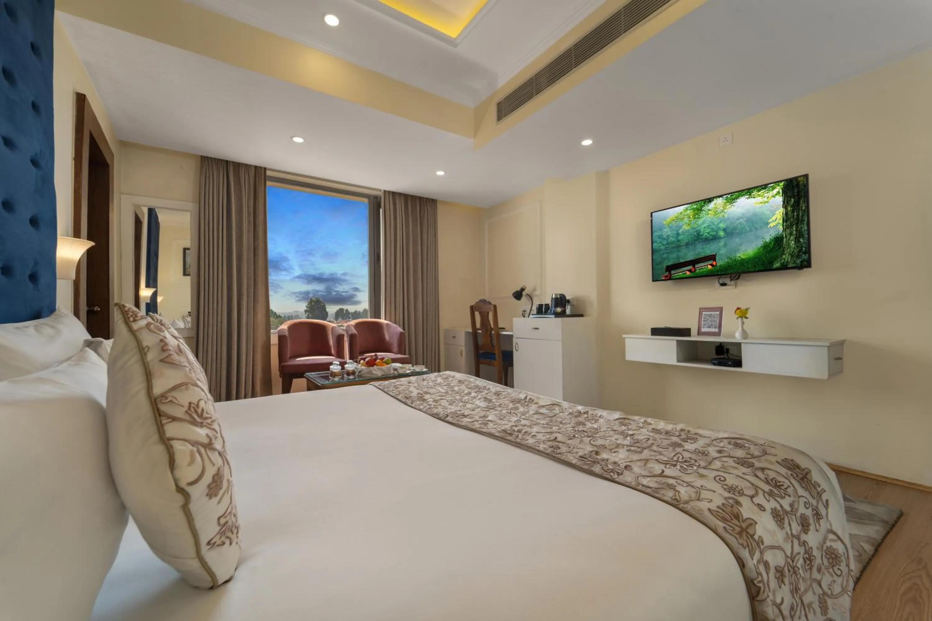 View (from property/room), Bed in ARCO Hotels and Resorts Srinagar