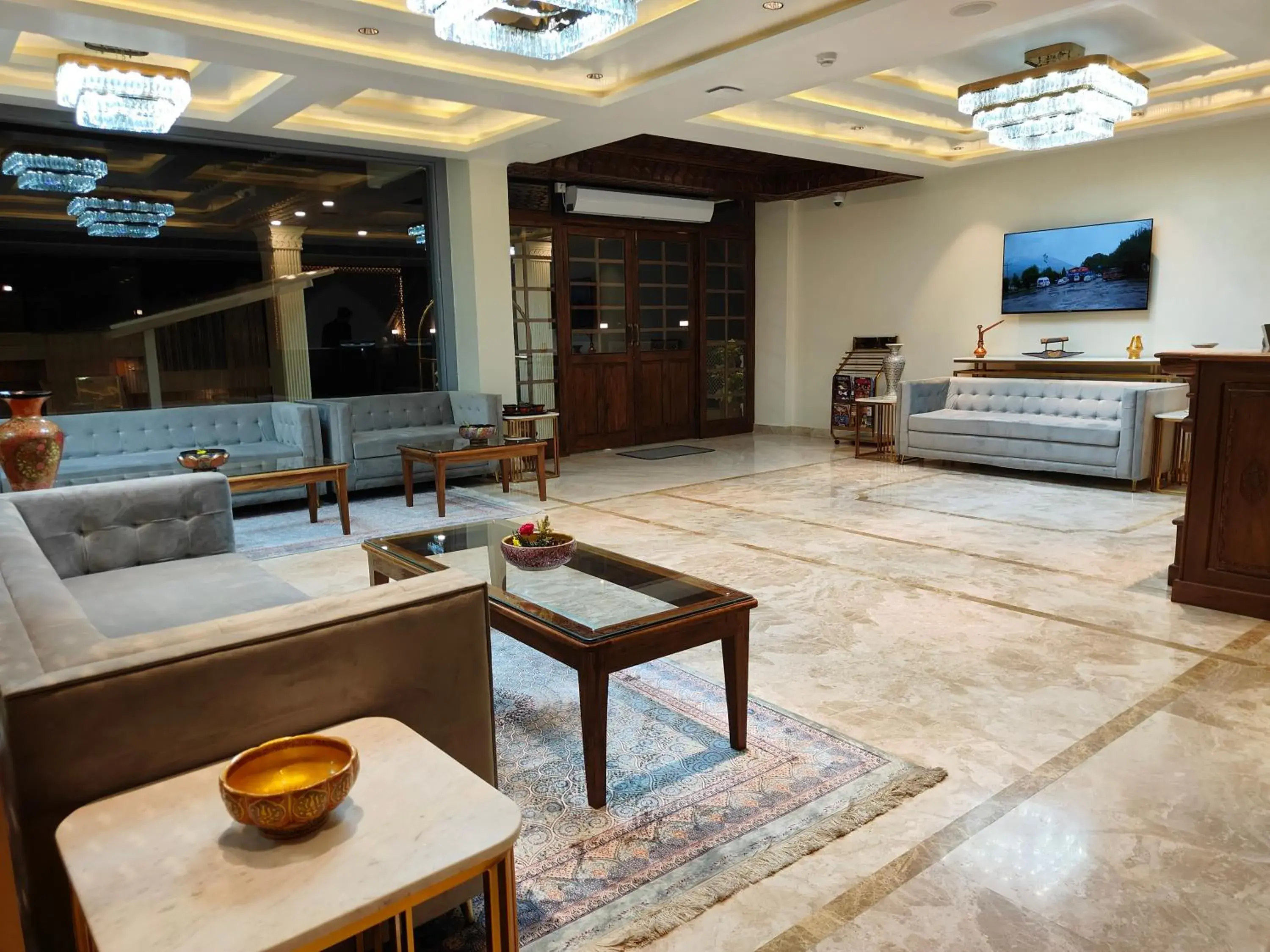 Lobby or reception in ARCO Hotels and Resorts Srinagar Lobby or reception in ARCO Hotels and Resorts Srinagar