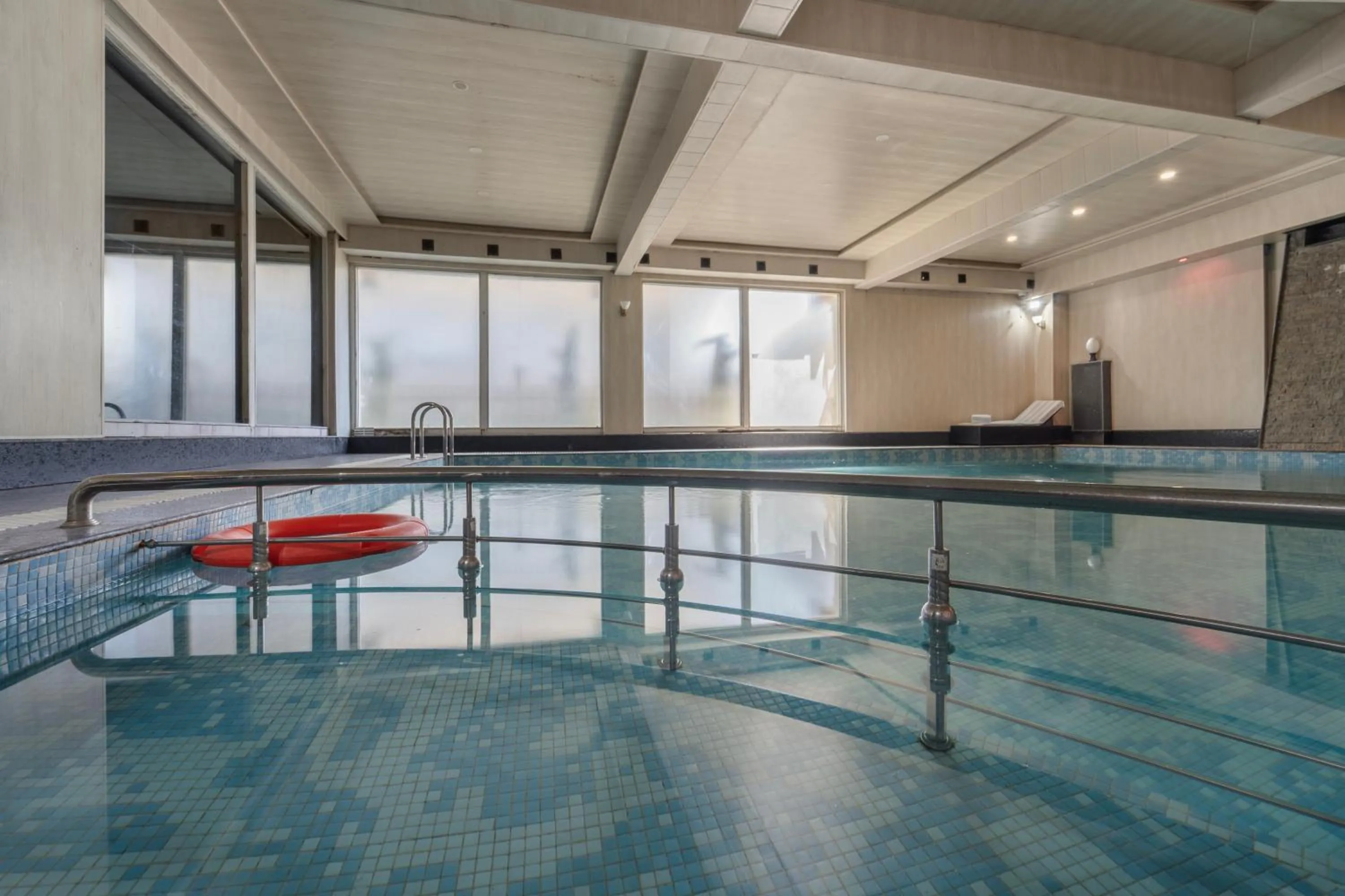 Swimming pool in ARCO Hotels and Resorts Srinagar