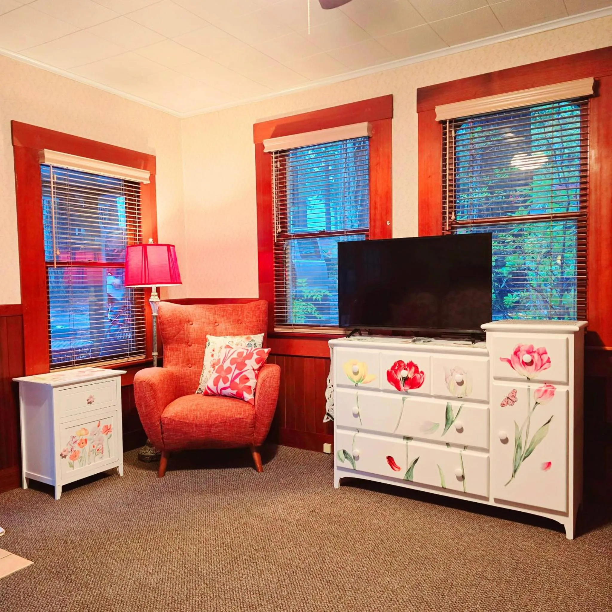 TV and multimedia in Miranda Gardens Resort