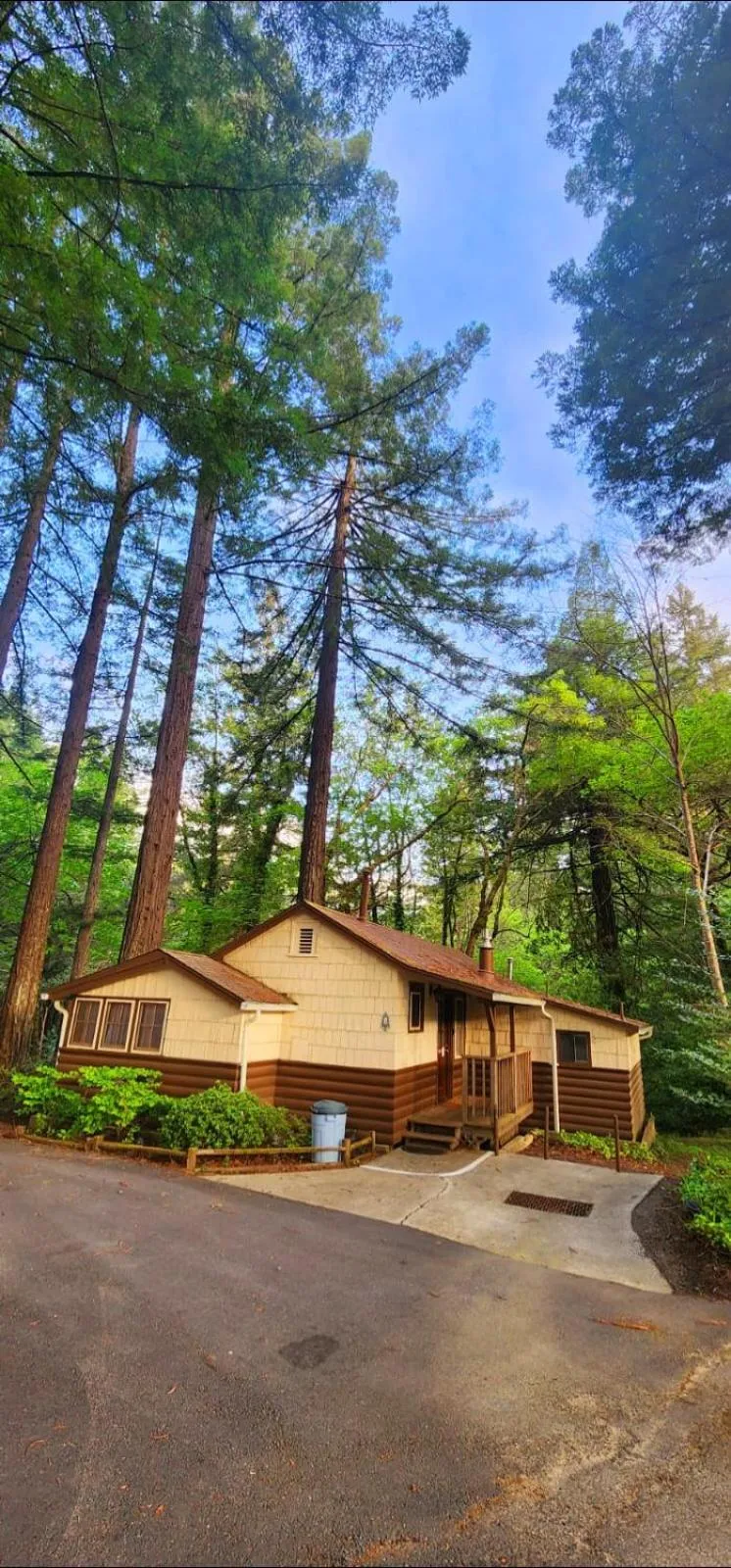 Facade/entrance in Miranda Gardens Resort