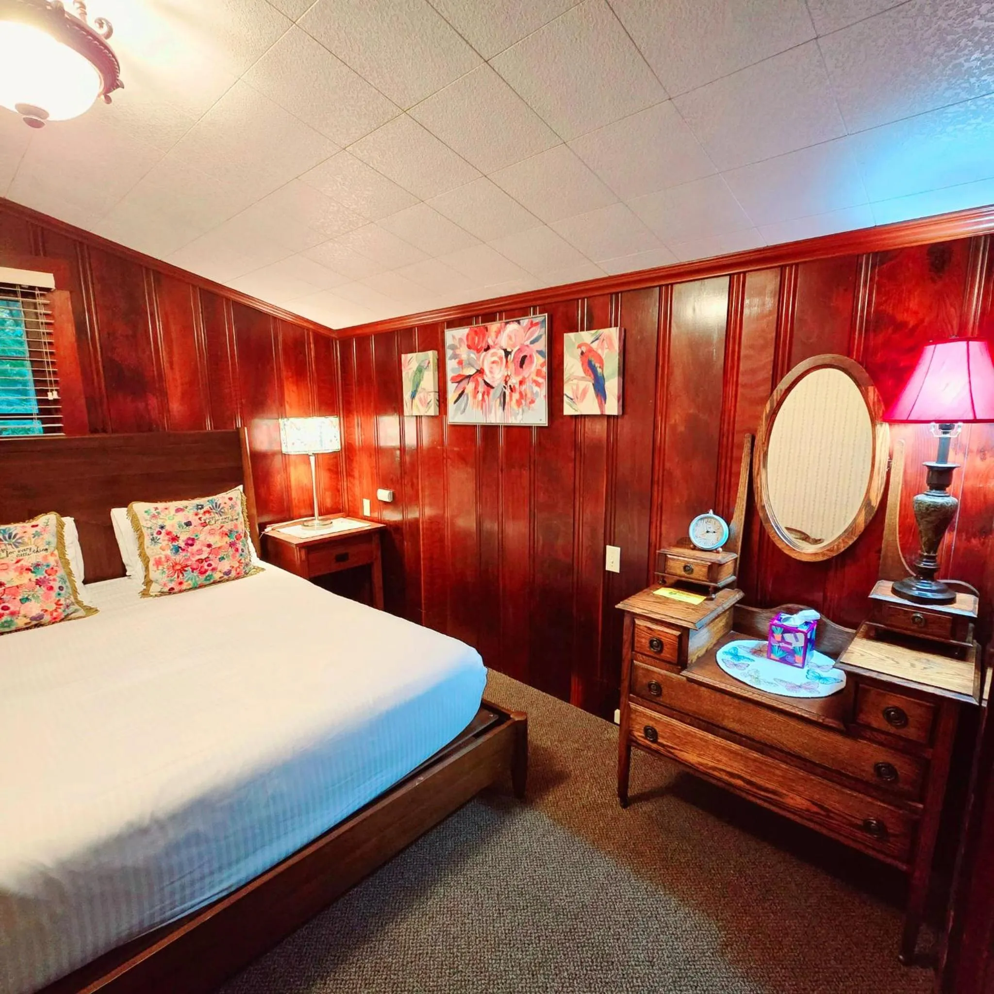 Bed in Miranda Gardens Resort