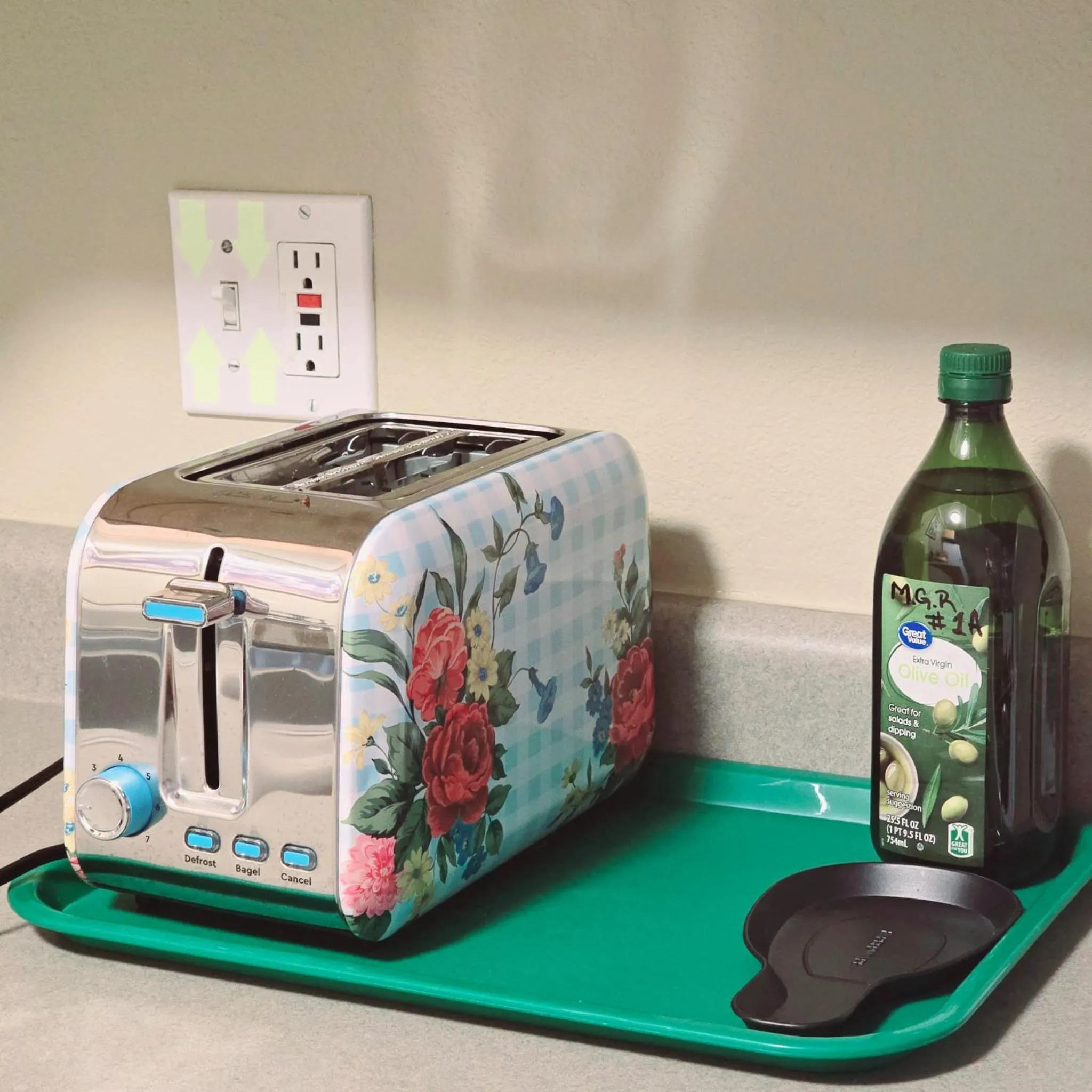 Coffee/tea facilities in Miranda Gardens Resort