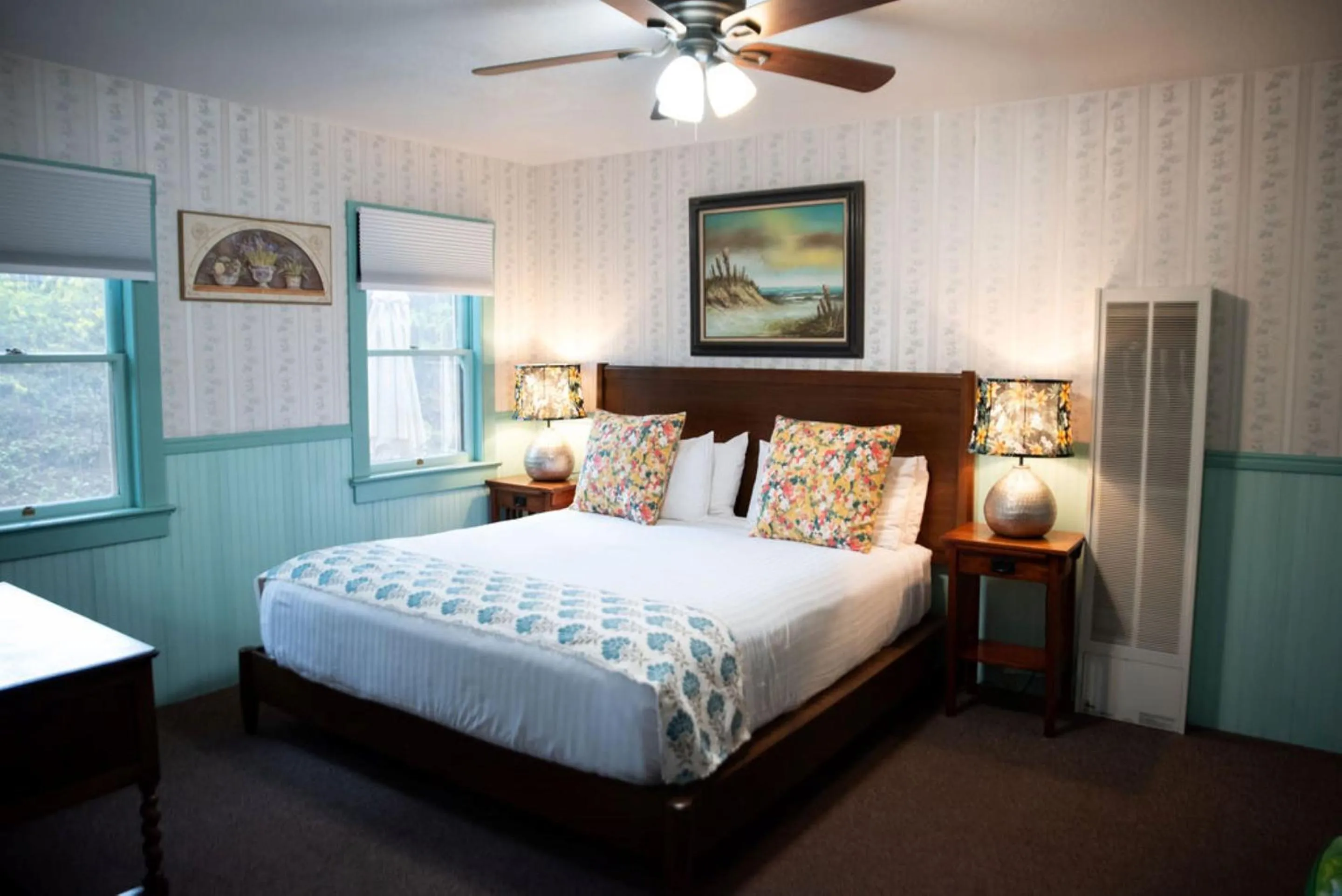 Bed in Miranda Gardens Resort