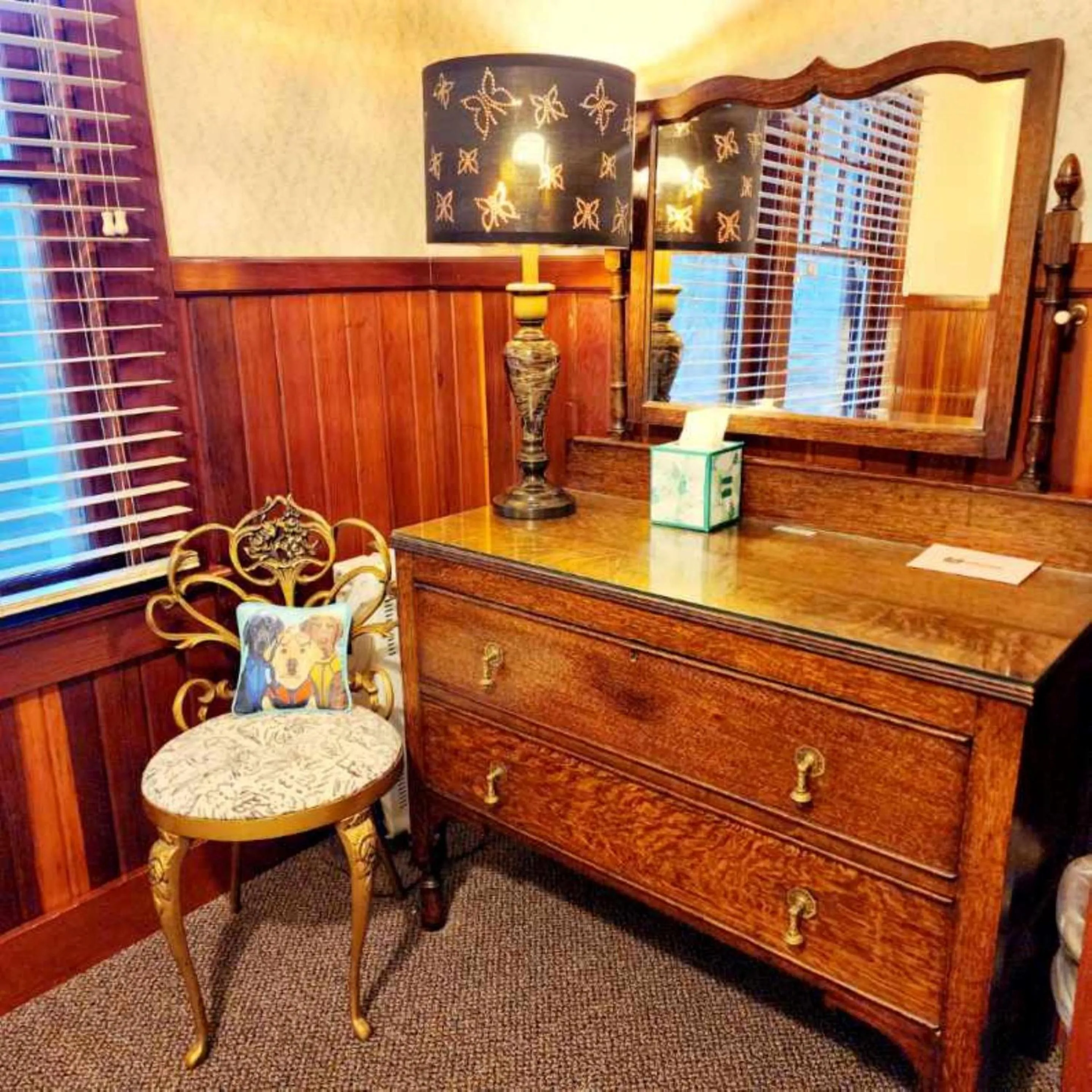 Bedroom in Miranda Gardens Resort