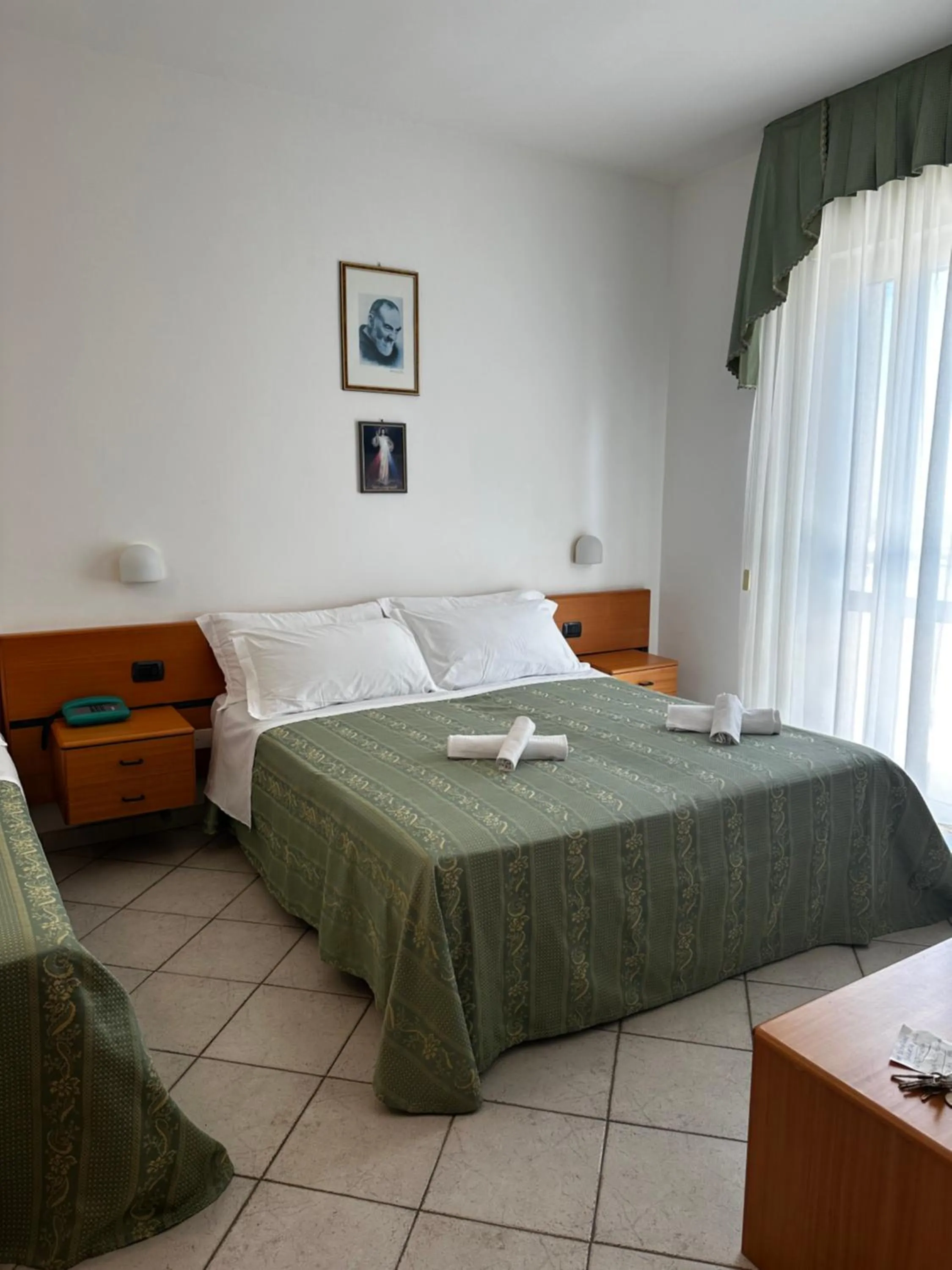 Bedroom, Bed in Hotel San Francesco