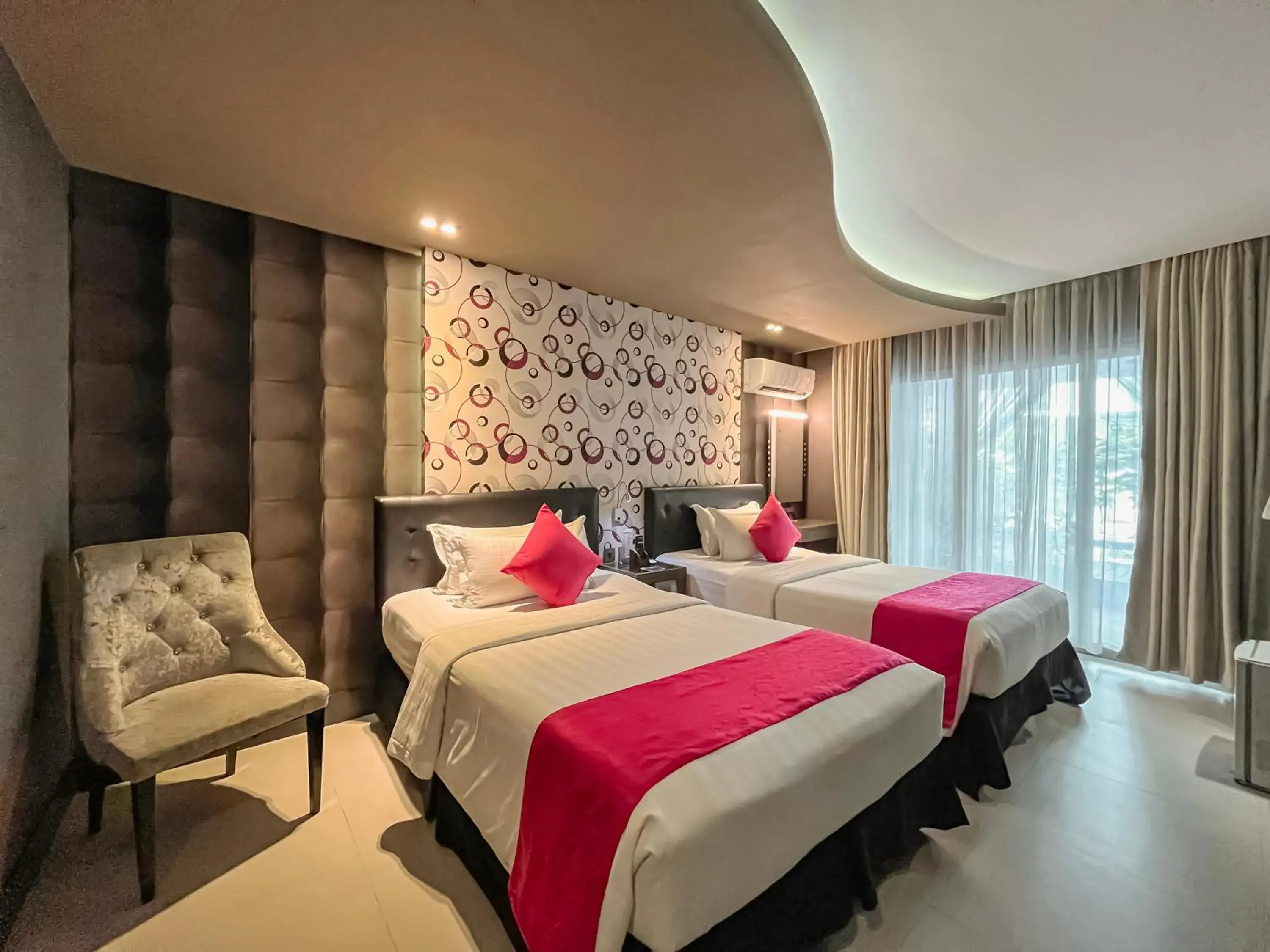 Bedroom, Bed in Eloisa Royal Suites Bedroom, Bed in Eloisa Royal Suites