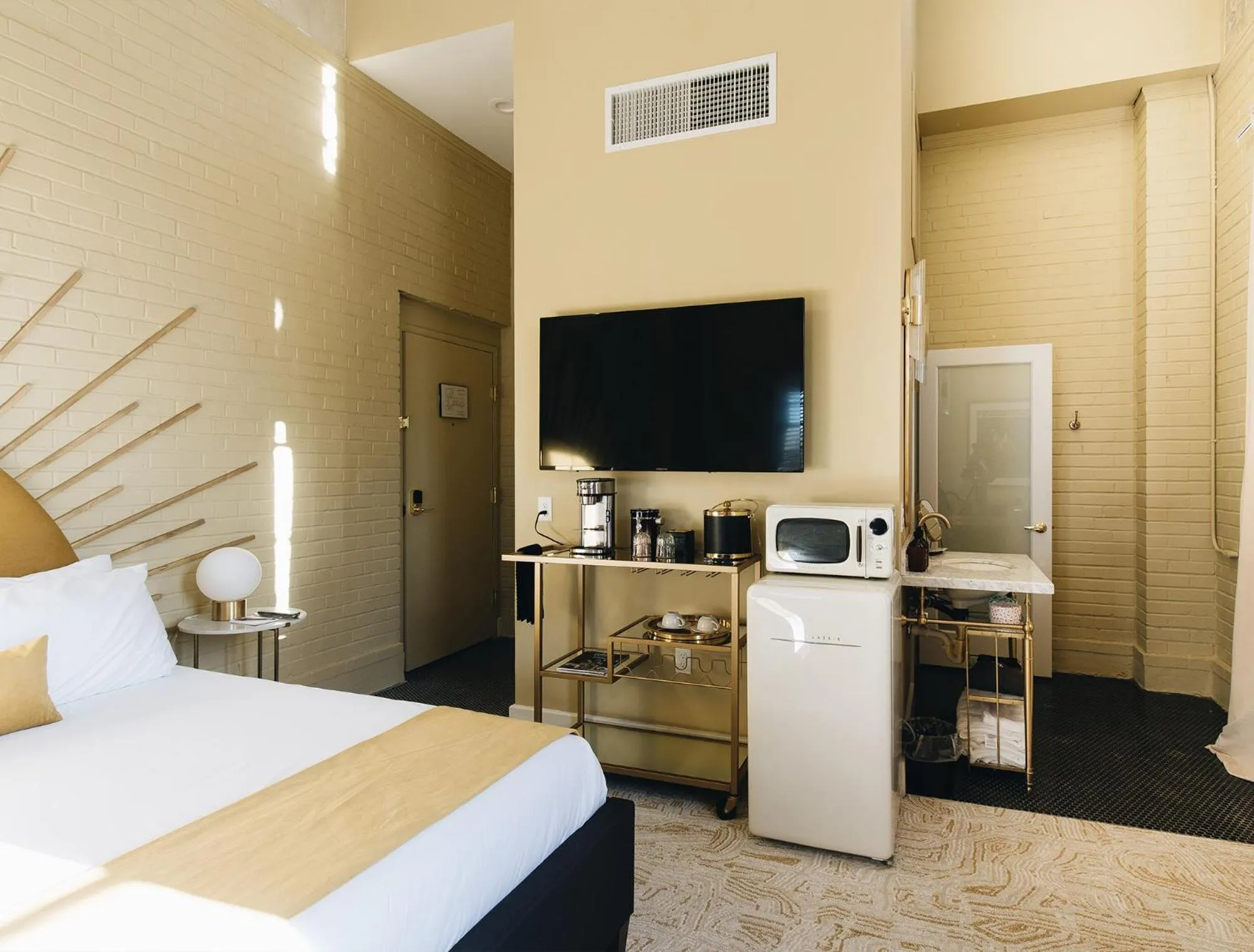 Bed in The Bellwether Hotel